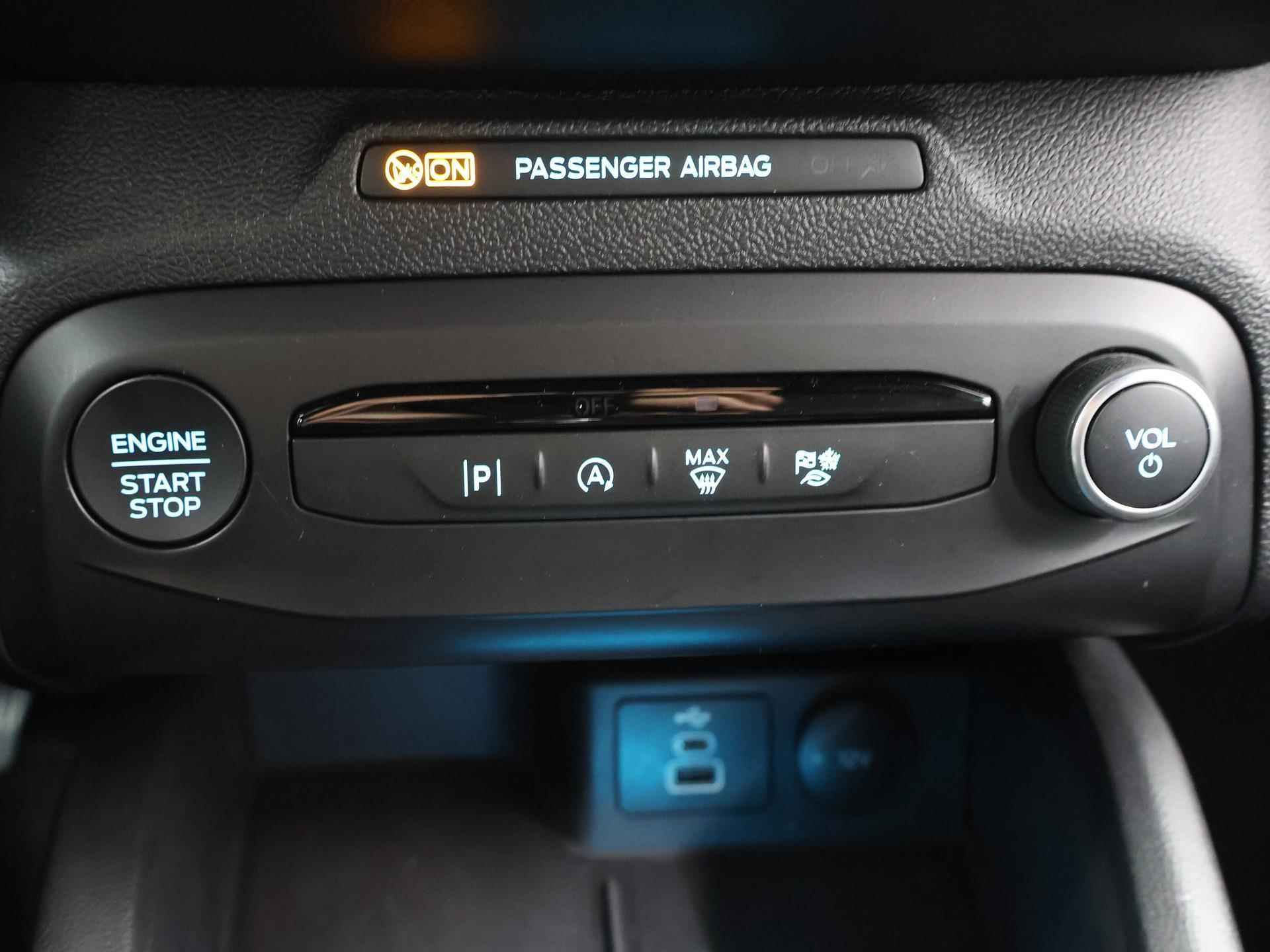 Ford Focus 1.0 EcoBoost Hybrid ST Line | Winterpack | LED koplampen | Navigatie | Climate Control | - 25/38