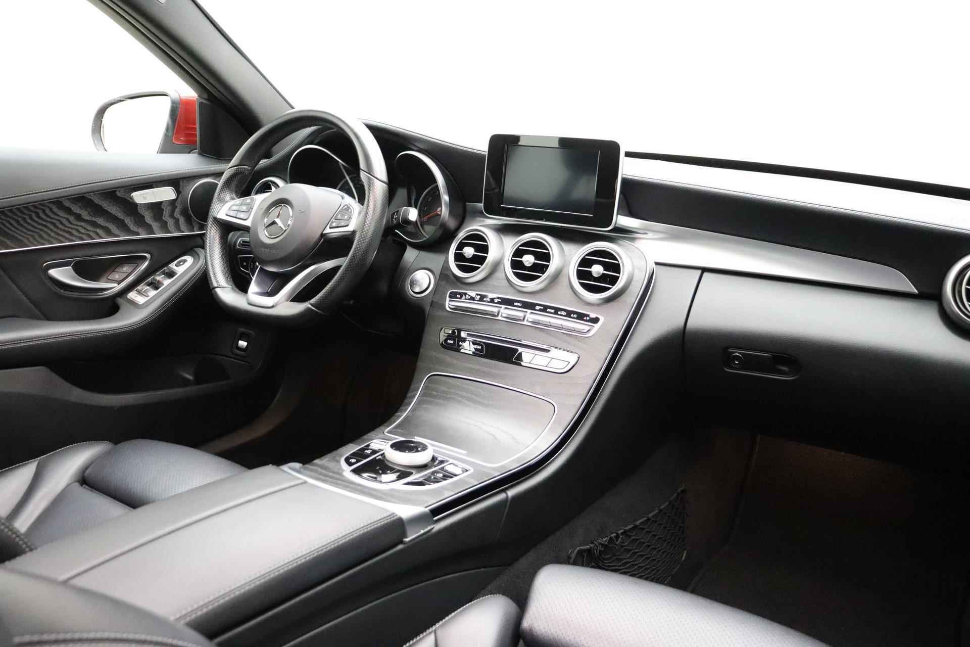Mercedes-Benz C-klasse Estate 250 Premium 210 PK Automaat | Navigatie | Leder | Schuif/Kanteldak | Stoelverwarming | Lichtmetalen velgen | Keyless - 11/43