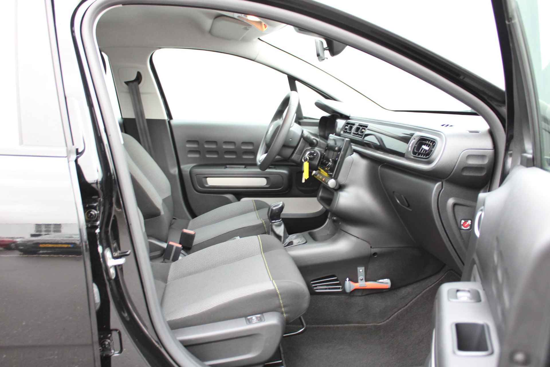 Citroen C3 1.2 PureTech You Navigatie / stoelverwarming - 8/31