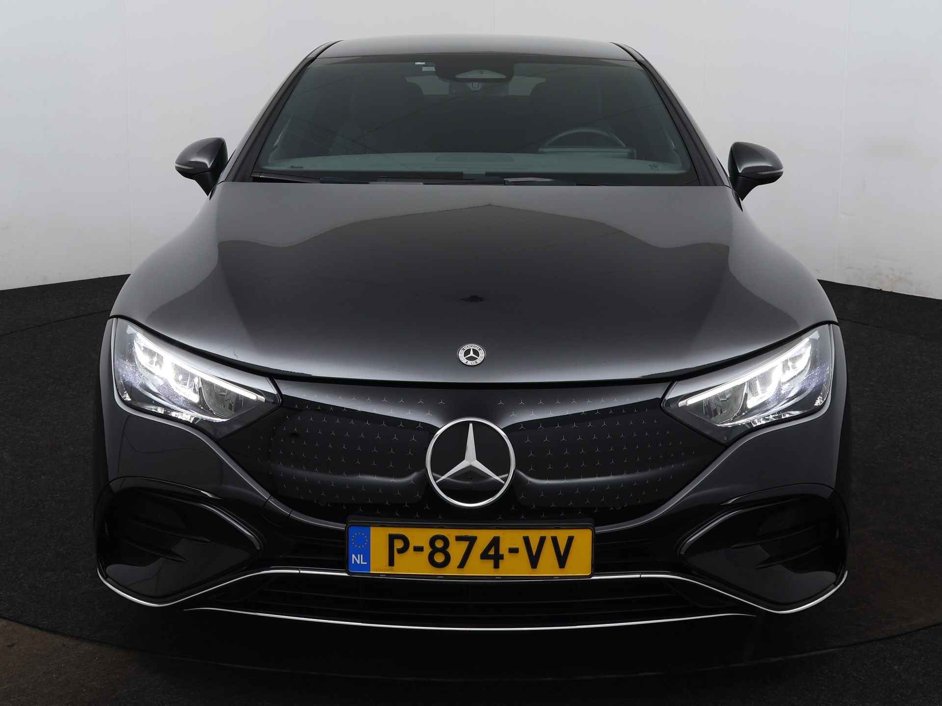 Mercedes-Benz EQE 350+ Launch Edition AMG Line 91 kWh | Trekhaak | Sfeerverlichting | Inclusief 24 MB Premium Certified garantie voor Europa. - 23/44