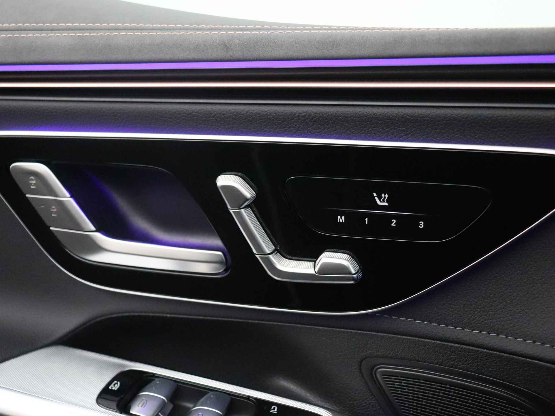 Mercedes-Benz EQE 350+ Launch Edition AMG Line 91 kWh | Trekhaak | Sfeerverlichting | Inclusief 24 MB Premium Certified garantie voor Europa. - 30/44