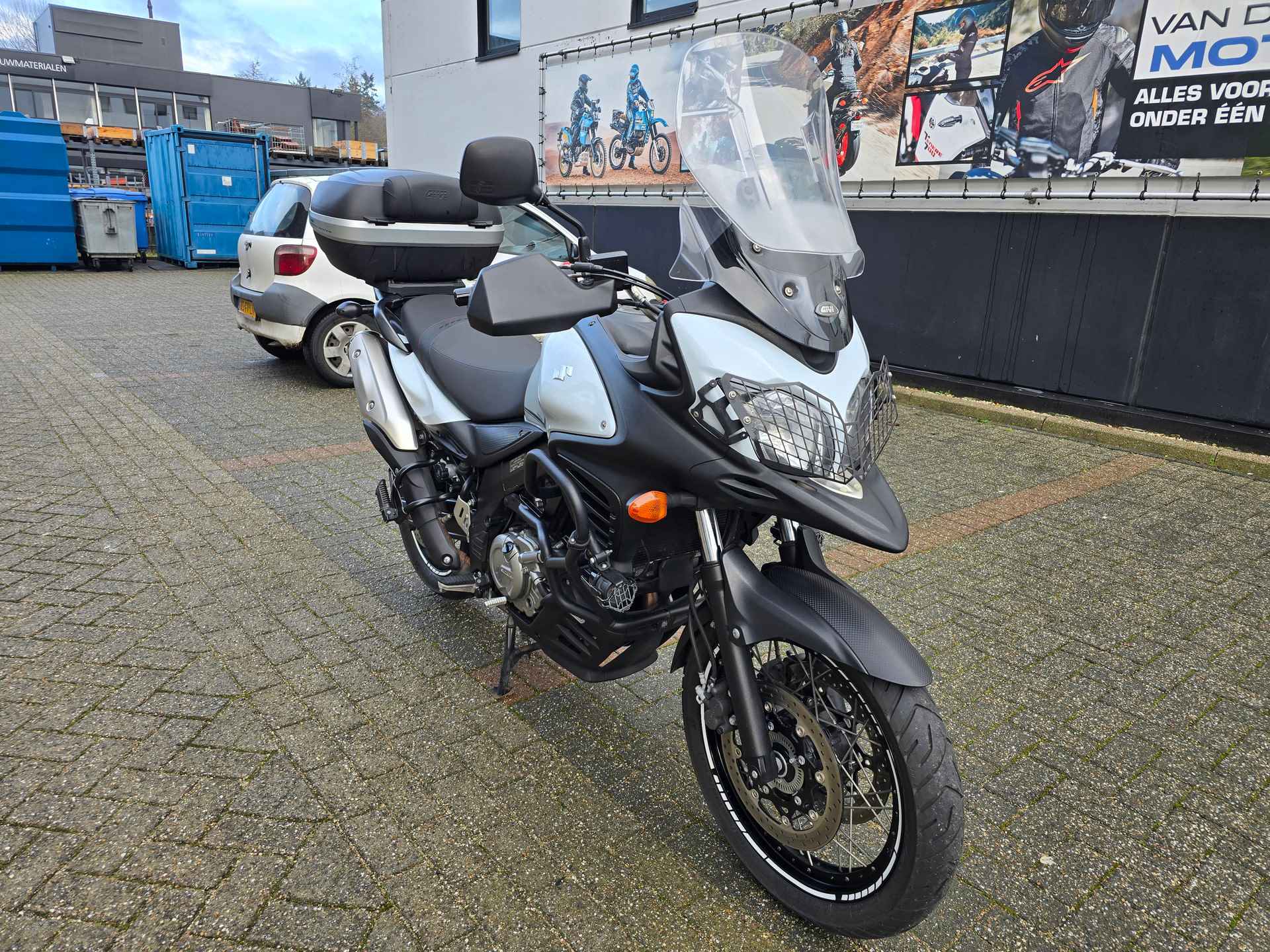 Suzuki V-STROM 650 ABS - 2/21