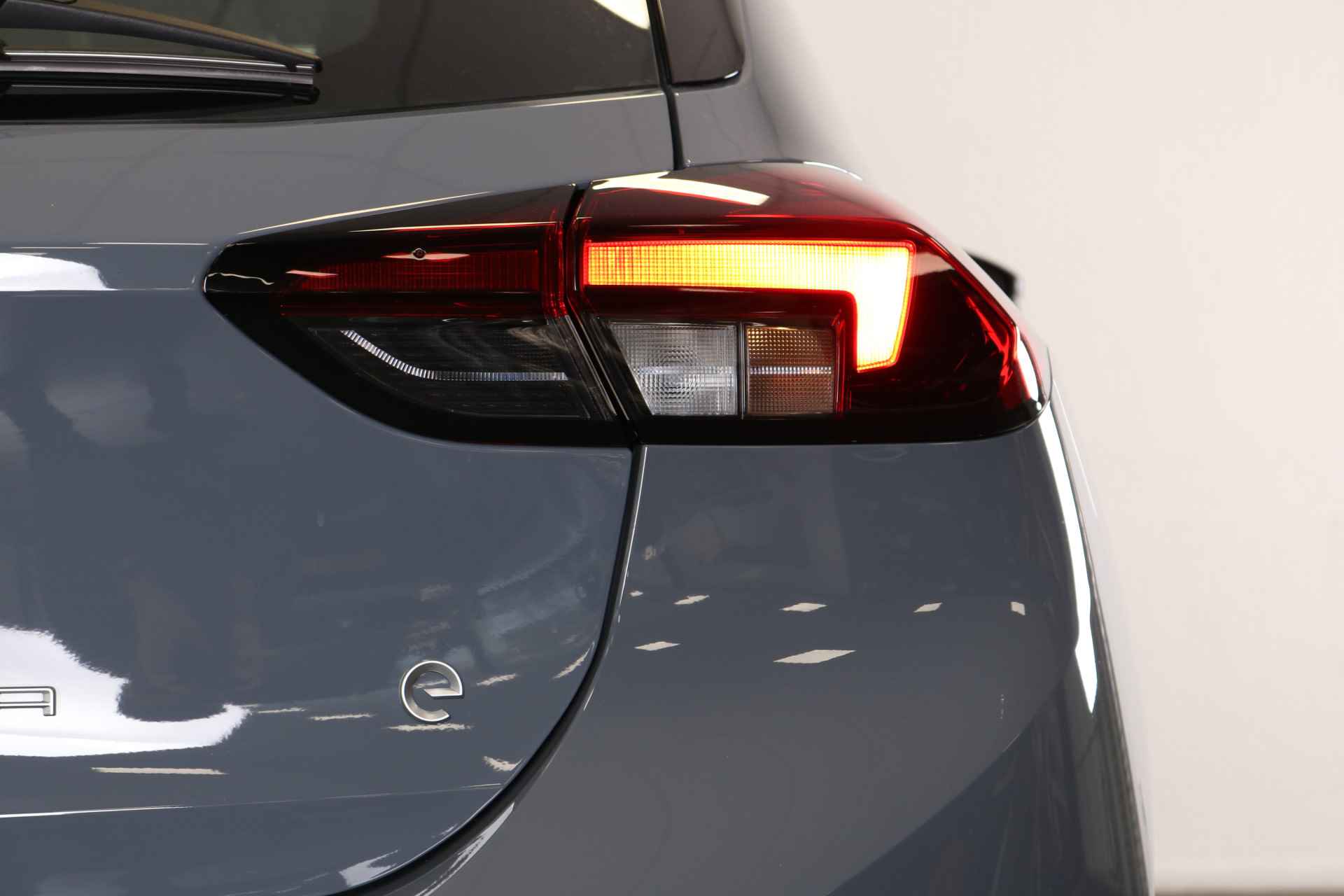 Opel Corsa Electric 50kWh 136PK | Clima | Cruise | Navi by App | Parkeersensoren | LED | DAB | 16" Lichtmetaal | - 9/42