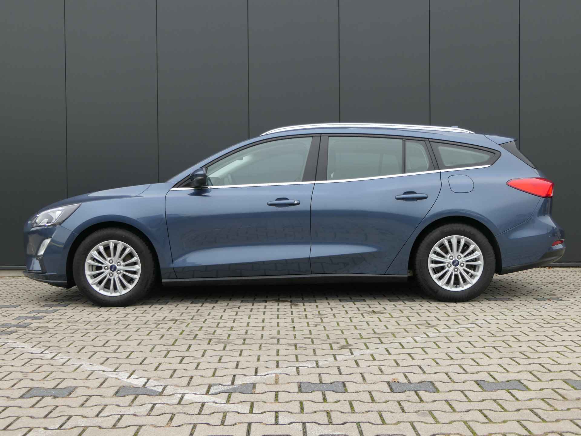 Ford Focus Wagon 1.0 EcoBoost Titanium | Navigatie | Keyless | Cruise Control | Climate Control | - 3/33