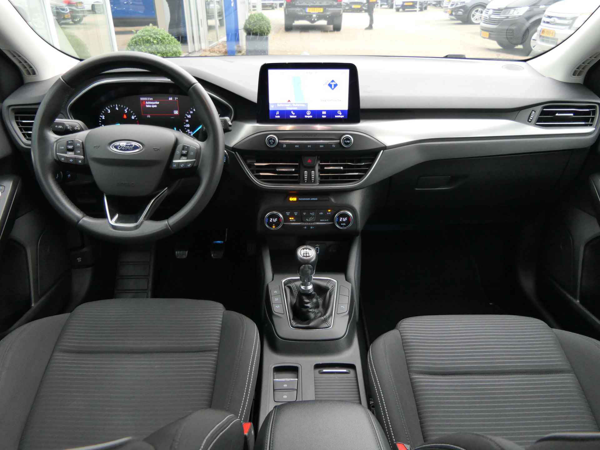 Ford Focus Wagon 1.0 EcoBoost Titanium | Navigatie | Keyless | Cruise Control | Climate Control | - 5/33