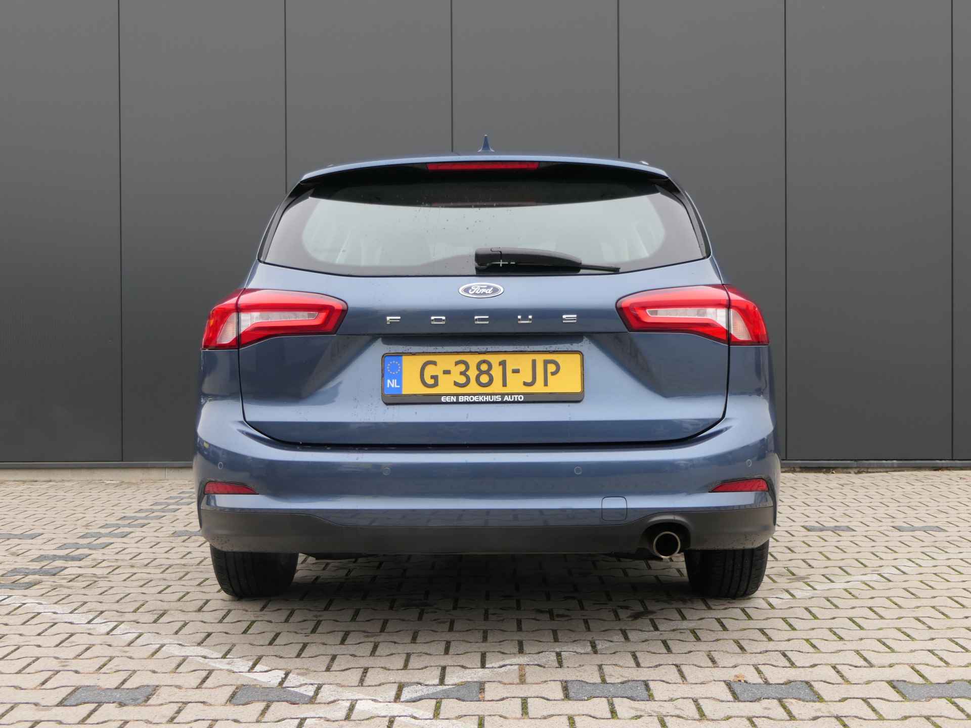 Ford Focus Wagon 1.0 EcoBoost Titanium | Navigatie | Keyless | Cruise Control | Climate Control | - 11/33