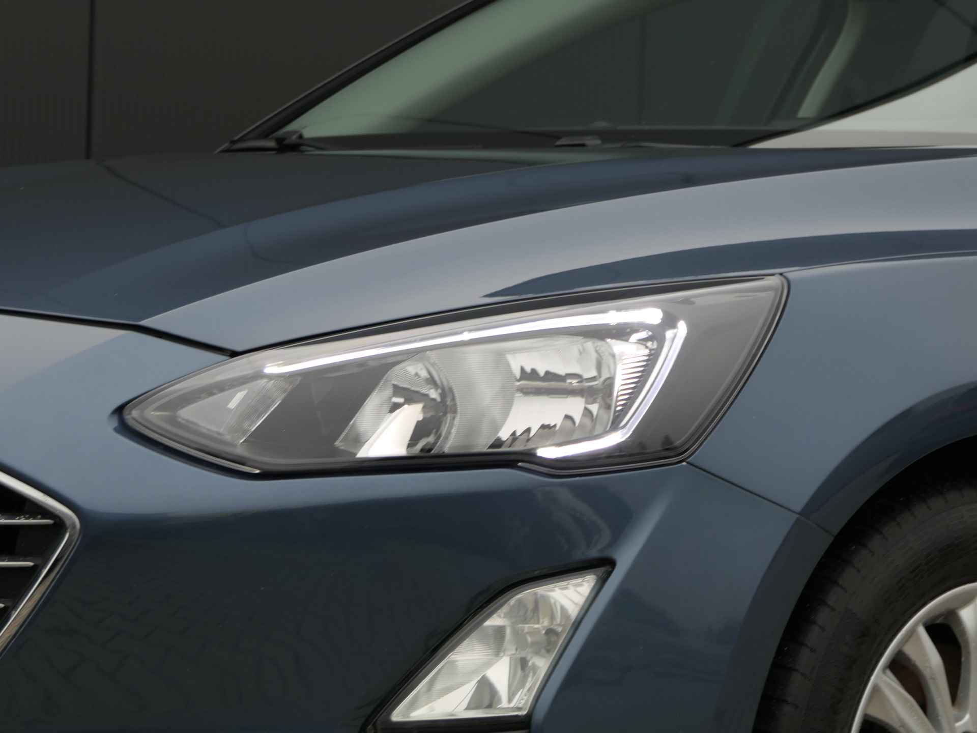 Ford Focus Wagon 1.0 EcoBoost Titanium | Navigatie | Keyless | Cruise Control | Climate Control | - 23/33