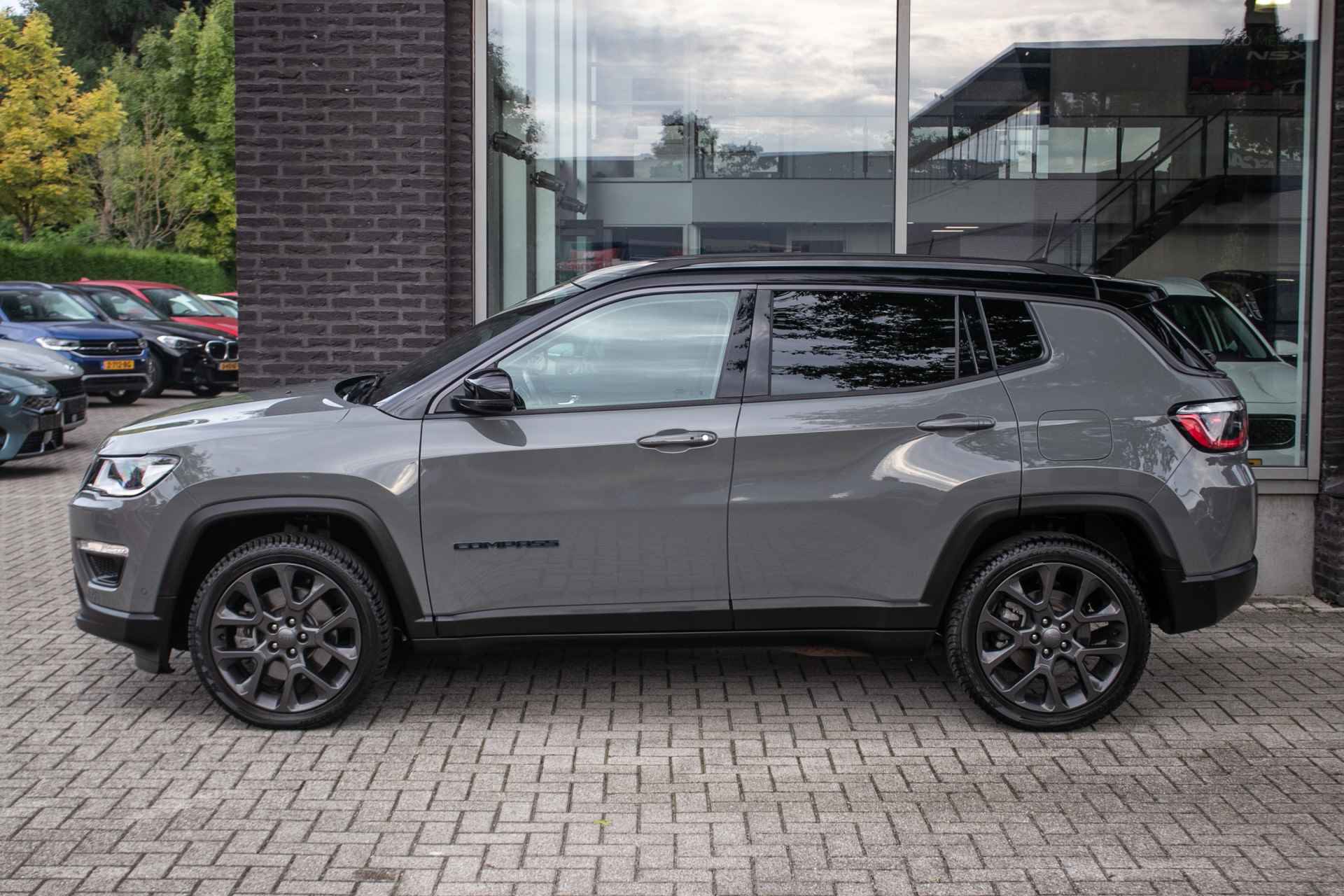 Jeep Compass 4xe 240 Plug-in Hybrid Electric S - All-in rijklrprs | Leder | Alpine | 4 seasons | Carplay - 2/48