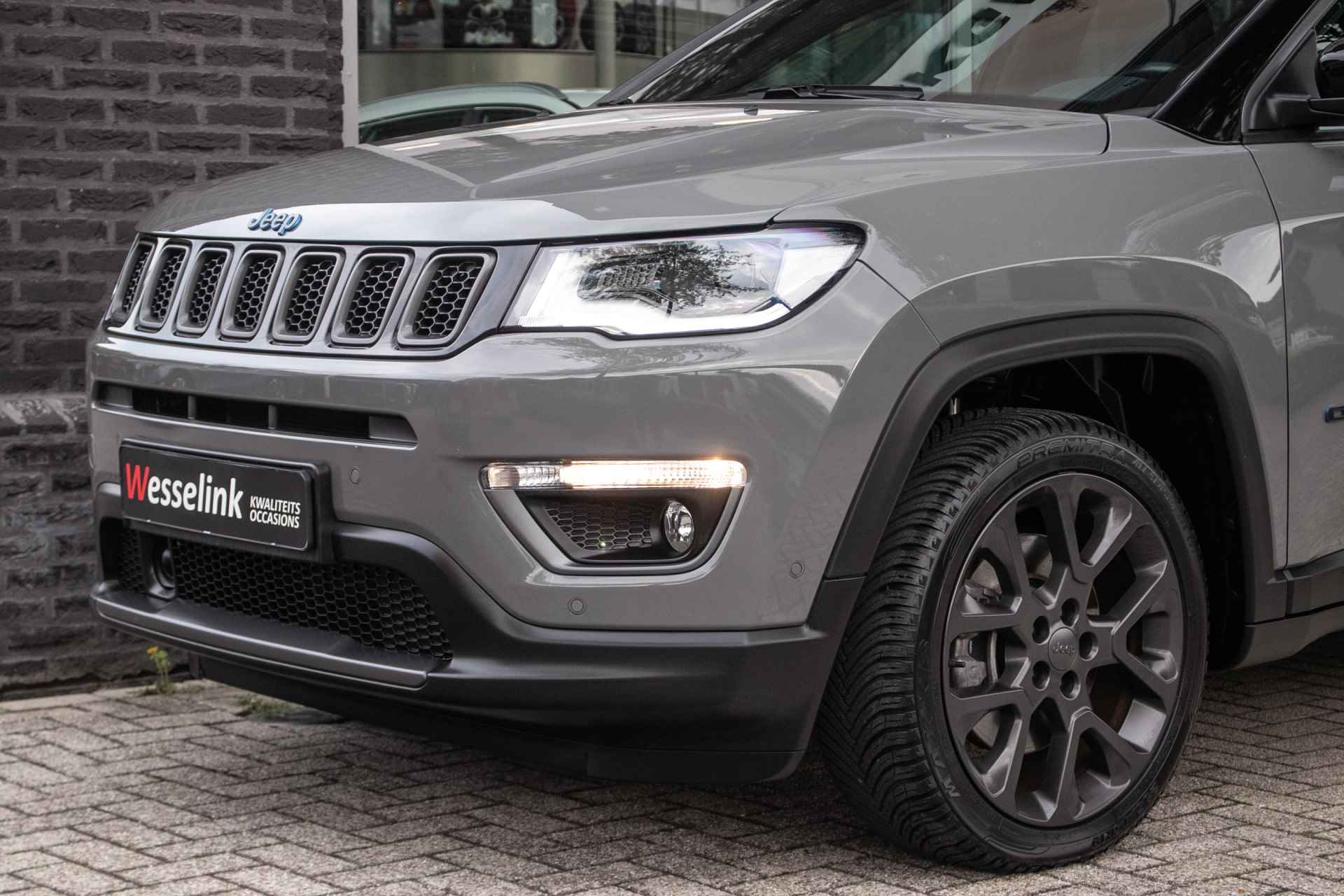 Jeep Compass 4xe 240 Plug-in Hybrid Electric S - All-in rijklrprs | Leder | Alpine | 4 seasons | Carplay - 31/48