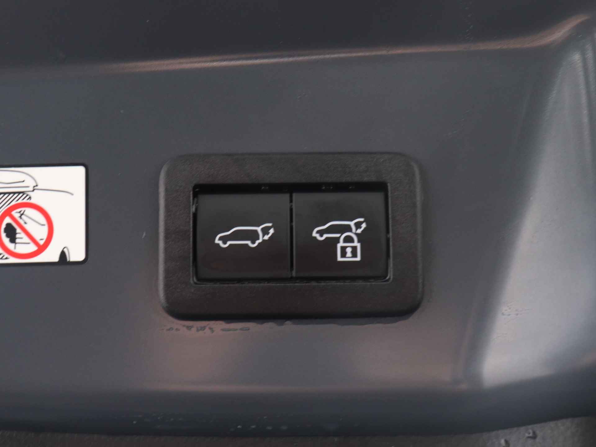 Toyota Prius 2.0 Plug-in Executive Limited | Panoramadak | Full options | - 37/42