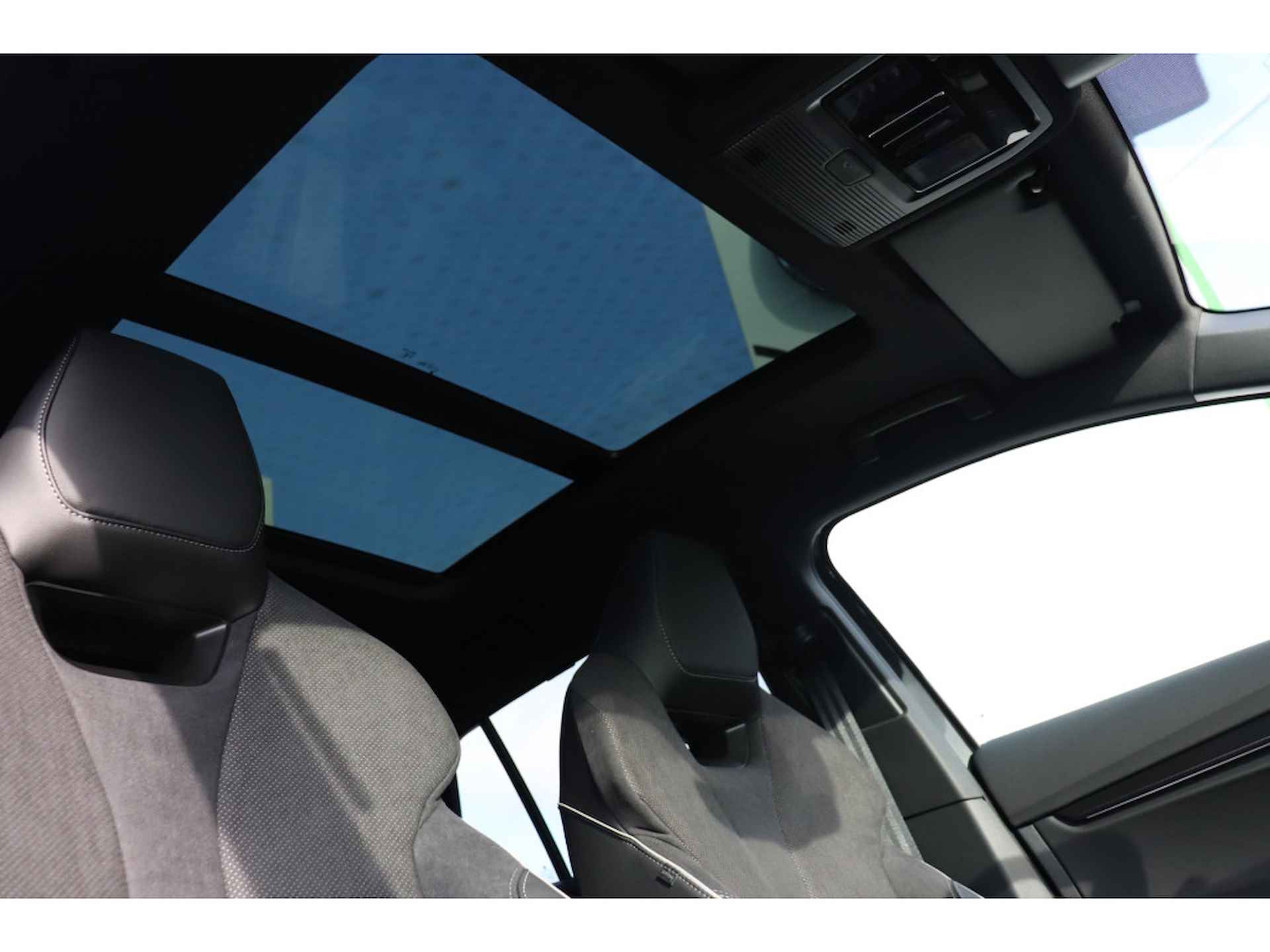 Škoda Enyaq 85 Sportline 286pk | Panorama-schuif-/kanteldak | Elektrisch wegklapbare trekhaak | Warmtepomp | Canton Sound System | Head-up display | - 6/19