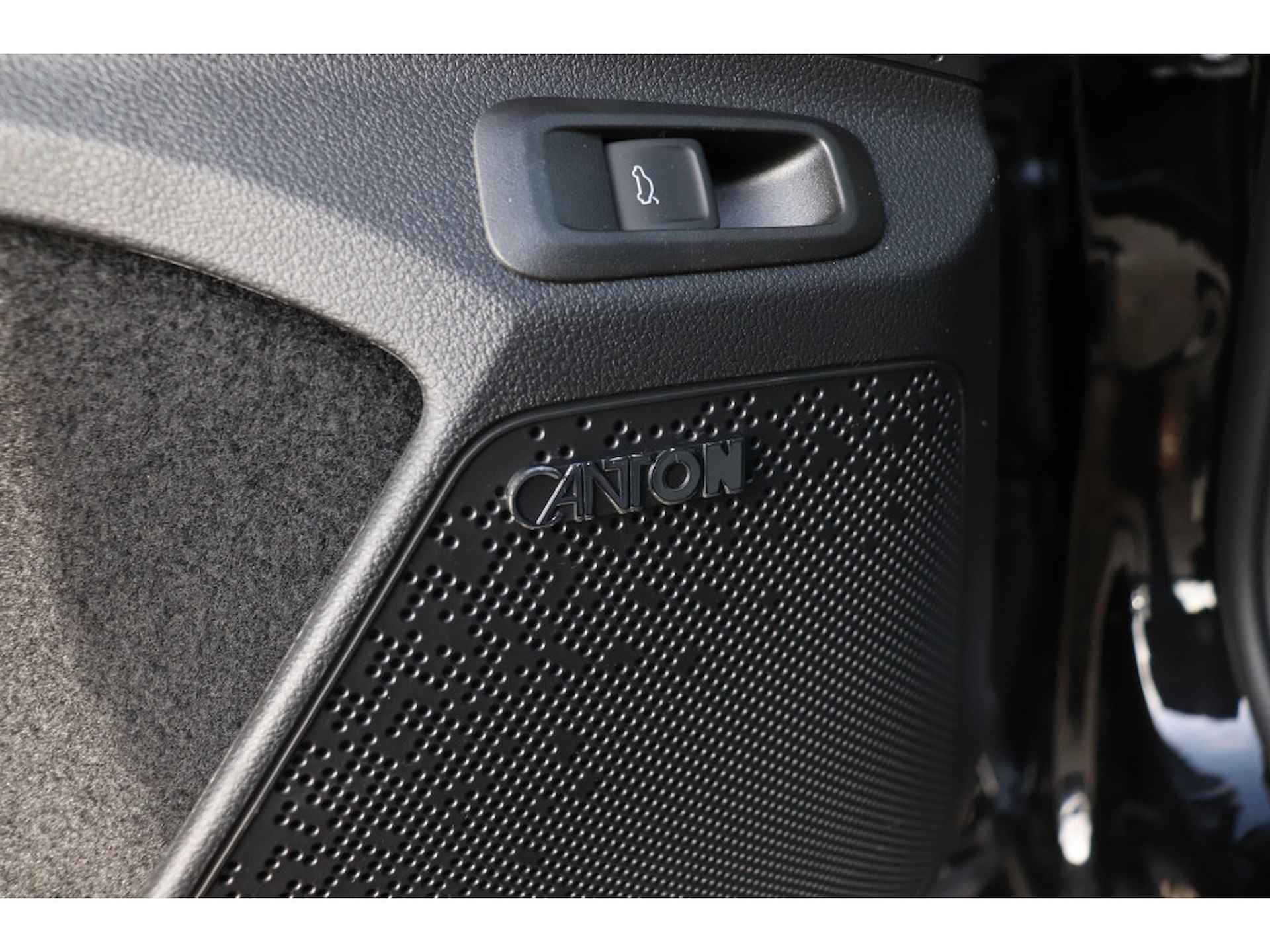 Škoda Enyaq 85 Sportline 286pk | Panorama-schuif-/kanteldak | Elektrisch wegklapbare trekhaak | Warmtepomp | Canton Sound System | Head-up display | - 7/19