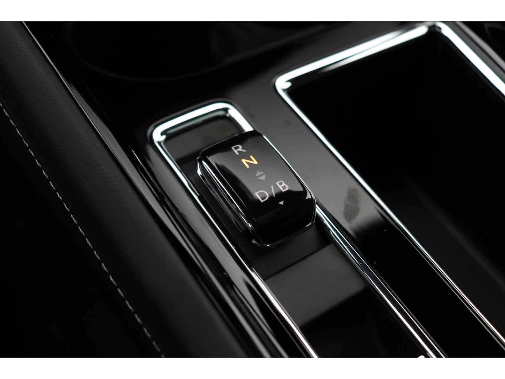 Škoda Enyaq 85 Sportline 286pk | Panorama-schuif-/kanteldak | Elektrisch wegklapbare trekhaak | Warmtepomp | Canton Sound System | Head-up display | - 12/19