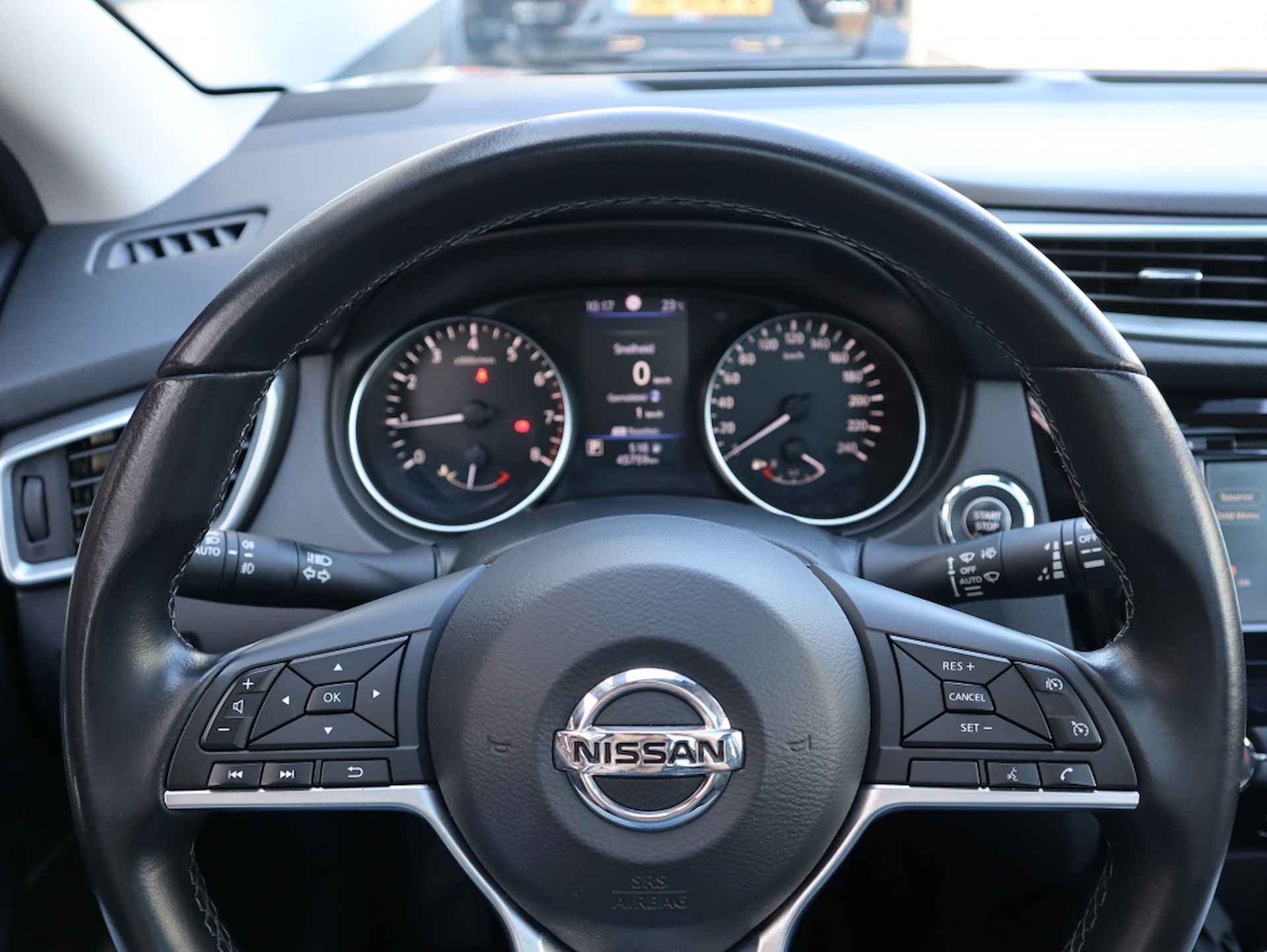 Nissan Qashqai 1.3 DIG-T Premium Edition / Panoramadak / lederen bekleding / Tr - 29/48