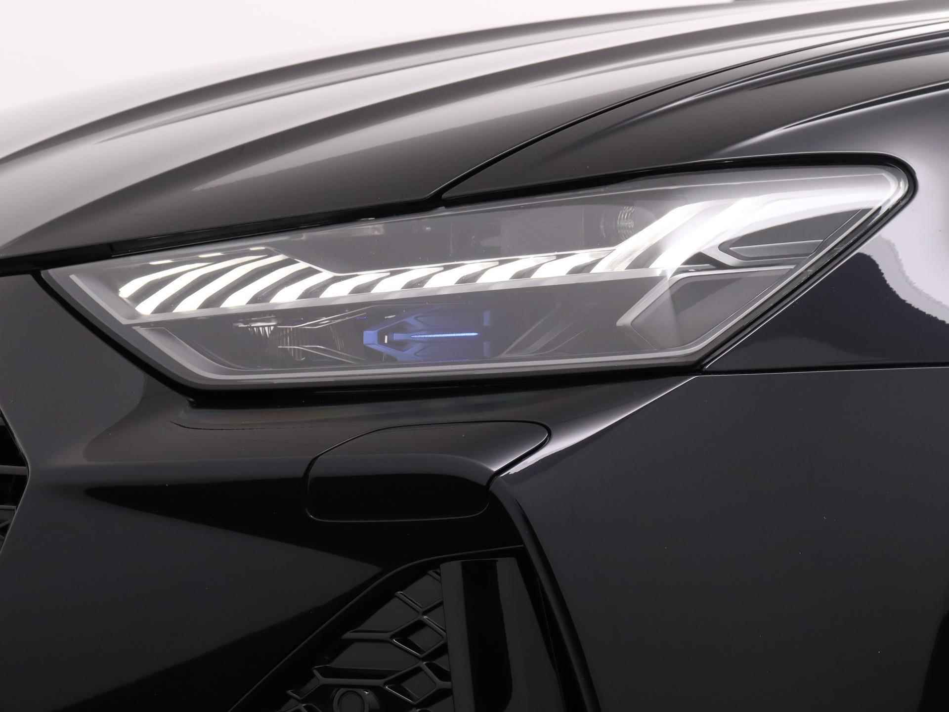 Audi RS 6 Avant TFSI quattro 600 PK | Nachtzicht camera | Panoramadak | Bang & Olufsen 3D High End  | Stoelverwarming | Stoelventilatie | LED Matrix | RS Sportuitlaat | Trekhaak | Lichtmetalen velgen | Getint glas | elektrische kofferklep | - 43/47