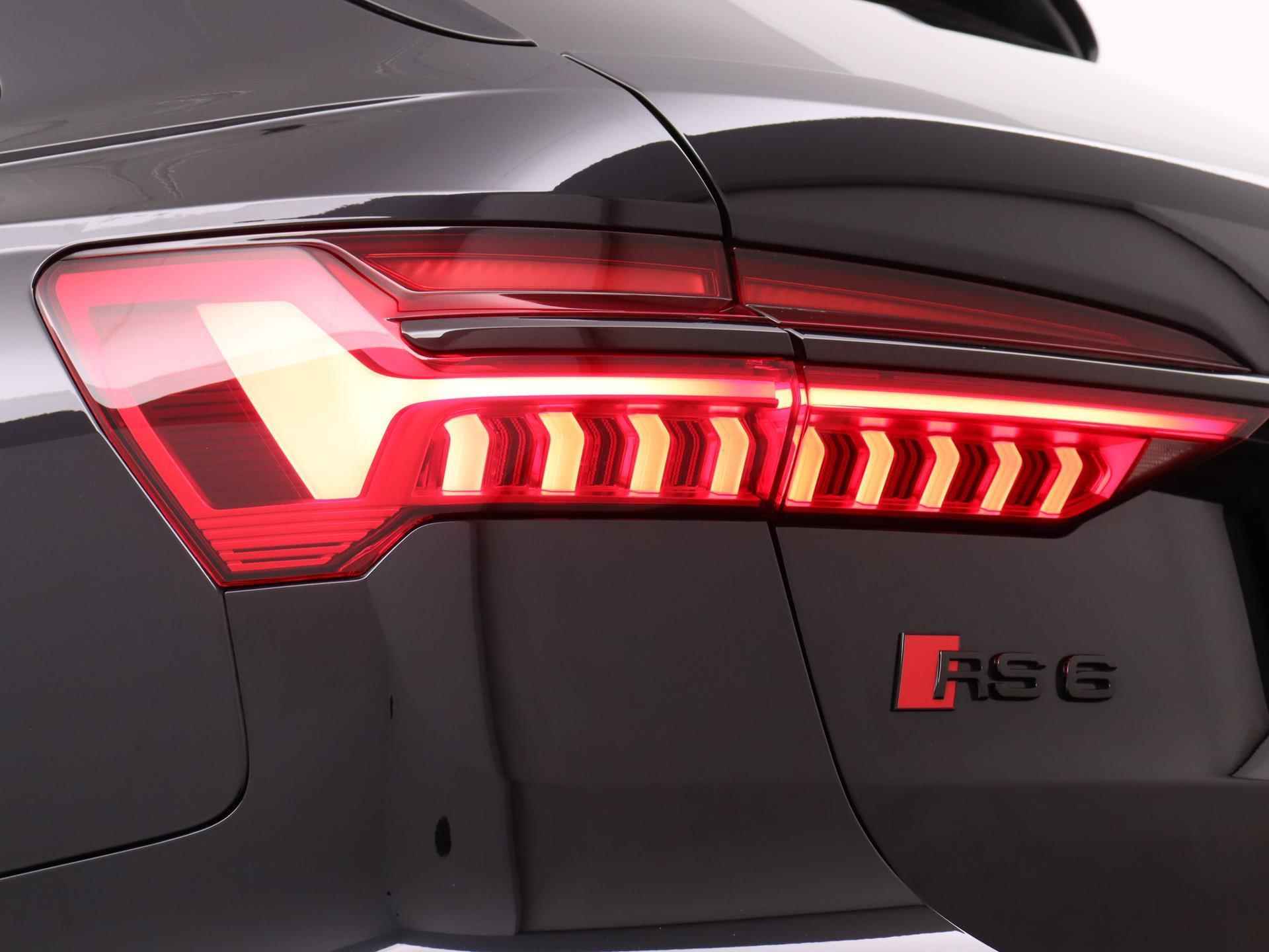 Audi RS 6 Avant TFSI quattro 600 PK | Nachtzicht camera | Panoramadak | Bang & Olufsen 3D High End  | Stoelverwarming | Stoelventilatie | LED Matrix | RS Sportuitlaat | Trekhaak | Lichtmetalen velgen | Getint glas | elektrische kofferklep | - 44/47