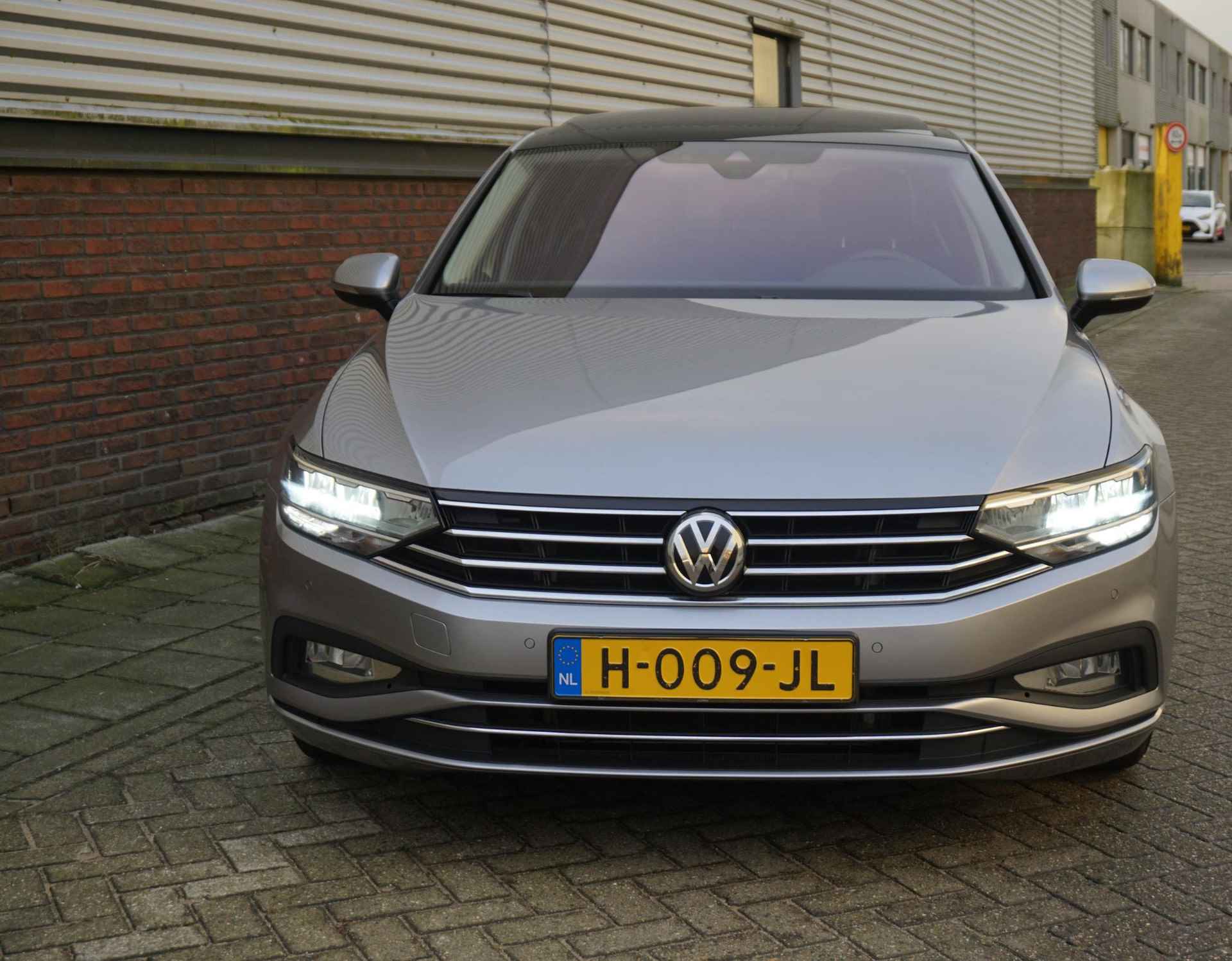 Volkswagen Passat 1.5 TSI 150PK Facelift/Panodak/Trekhaak /Rijklaarprijs!! - 36/41