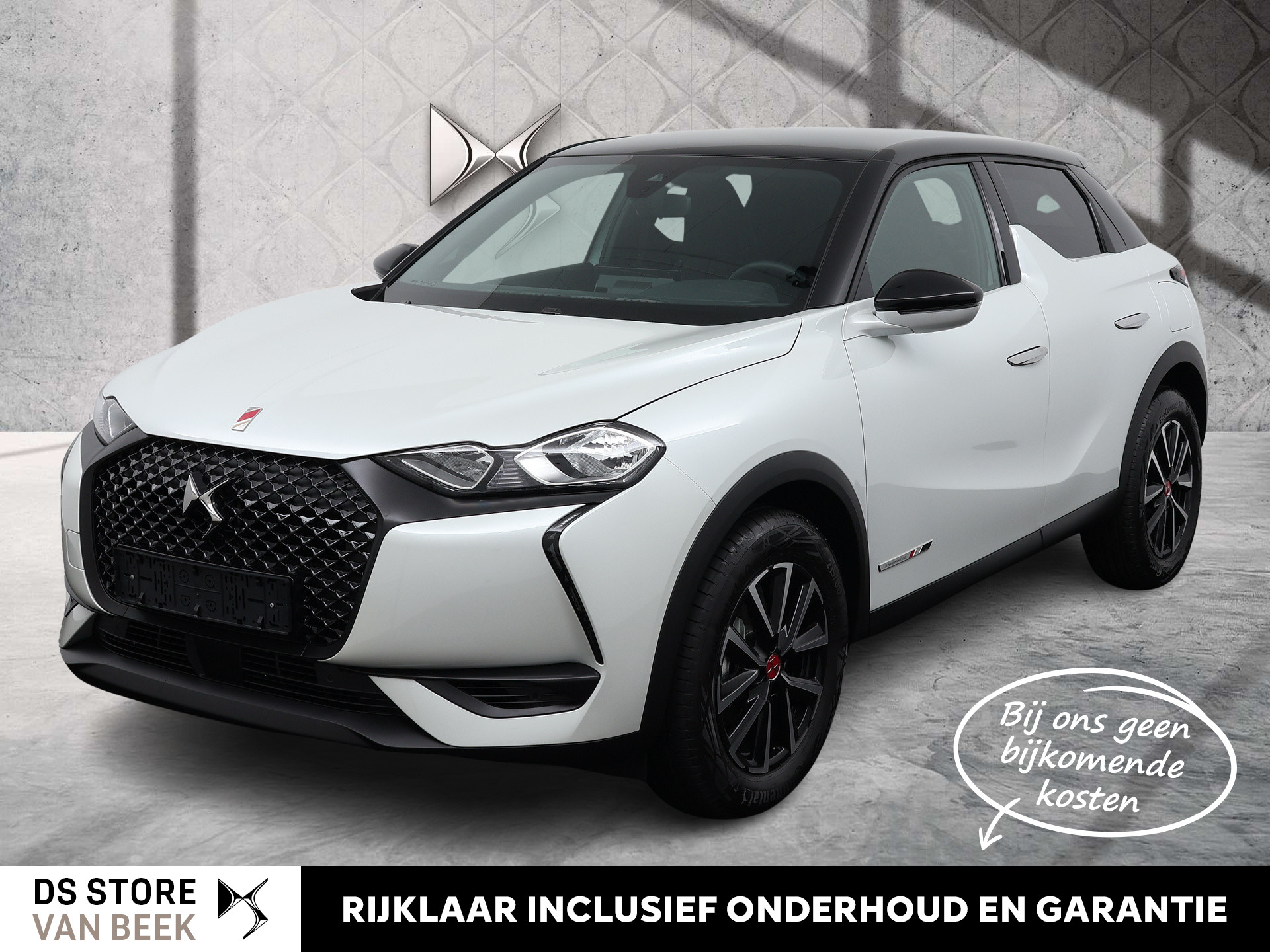 DS DS 3 Crossback 100pk Performance Line | Navigatie | Achteruitrijcamera | 17"Lichtmetalen velgen |