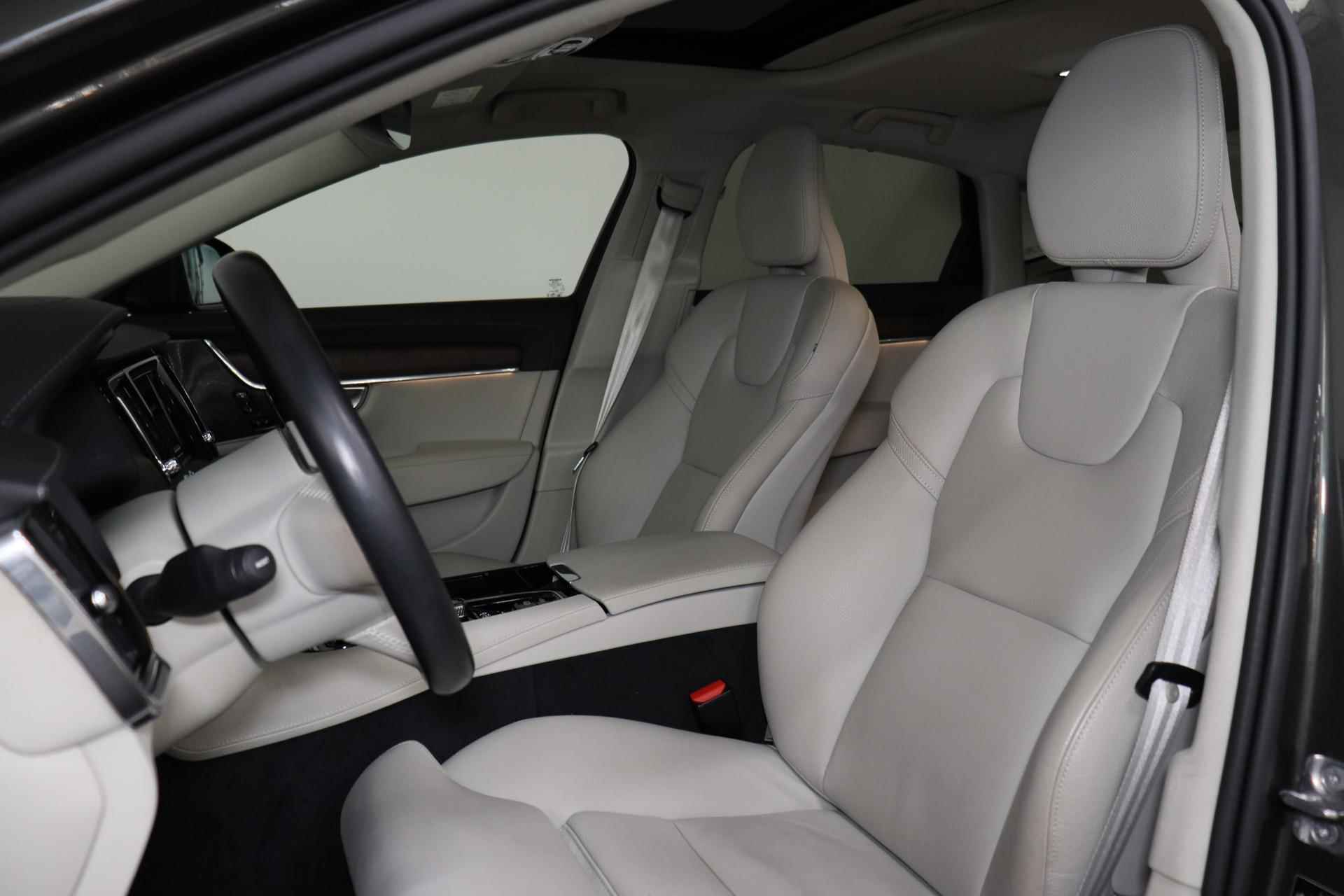 Volvo S90 T8 AWD Inscription Exclusive - Panorama/schuifdak - IntelliSafe Assist & Surround - 360º Camera - Harman/Kardon audio - Verwarmde voorstoelen, stuur & achterbank - Parkeersensoren voor & achter - Elektr. bedienb. voorstoelen met geheugen - Head up display - 19' LMV - 23/27