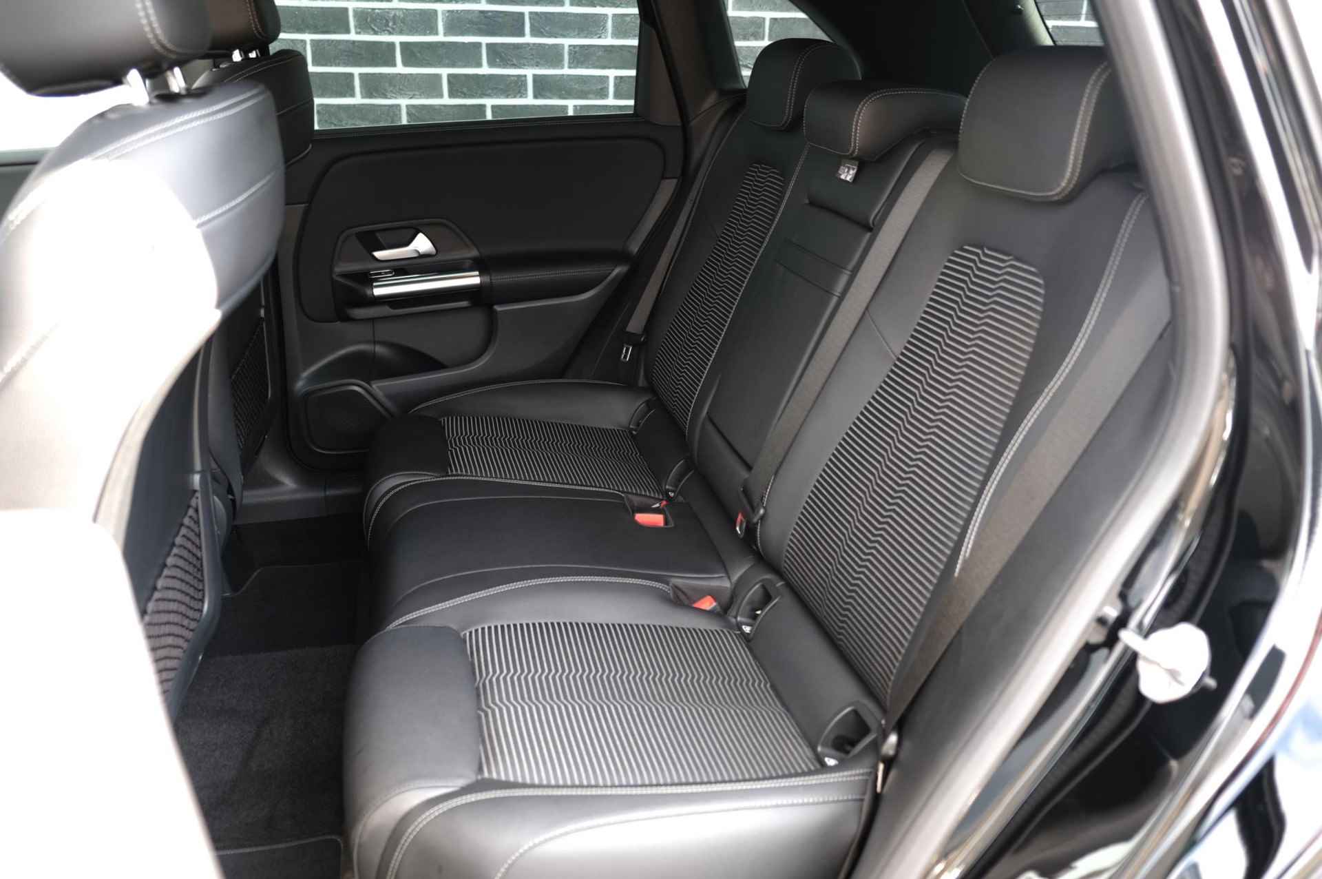 Mercedes-Benz B-klasse 200 Business Solution Luxury | Cruise Control |Voorstoelen Verwarmd | Parkeer Assistent | Navigatie | Achteruitrijcamera | - 8/34