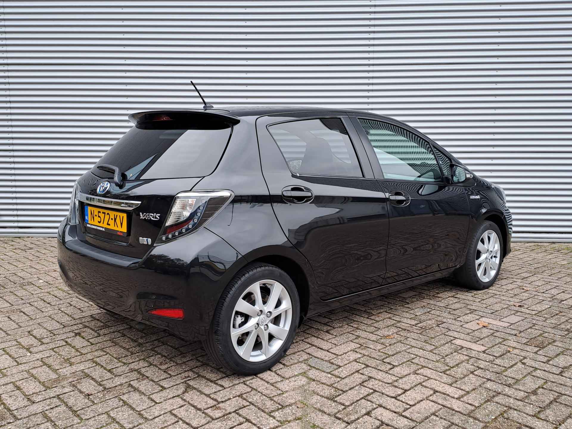 Toyota Yaris 1.5 Full Hybrid Dynamic | Automaat | Navi | Panorama Dak | Camara | Hybrid - 4/43