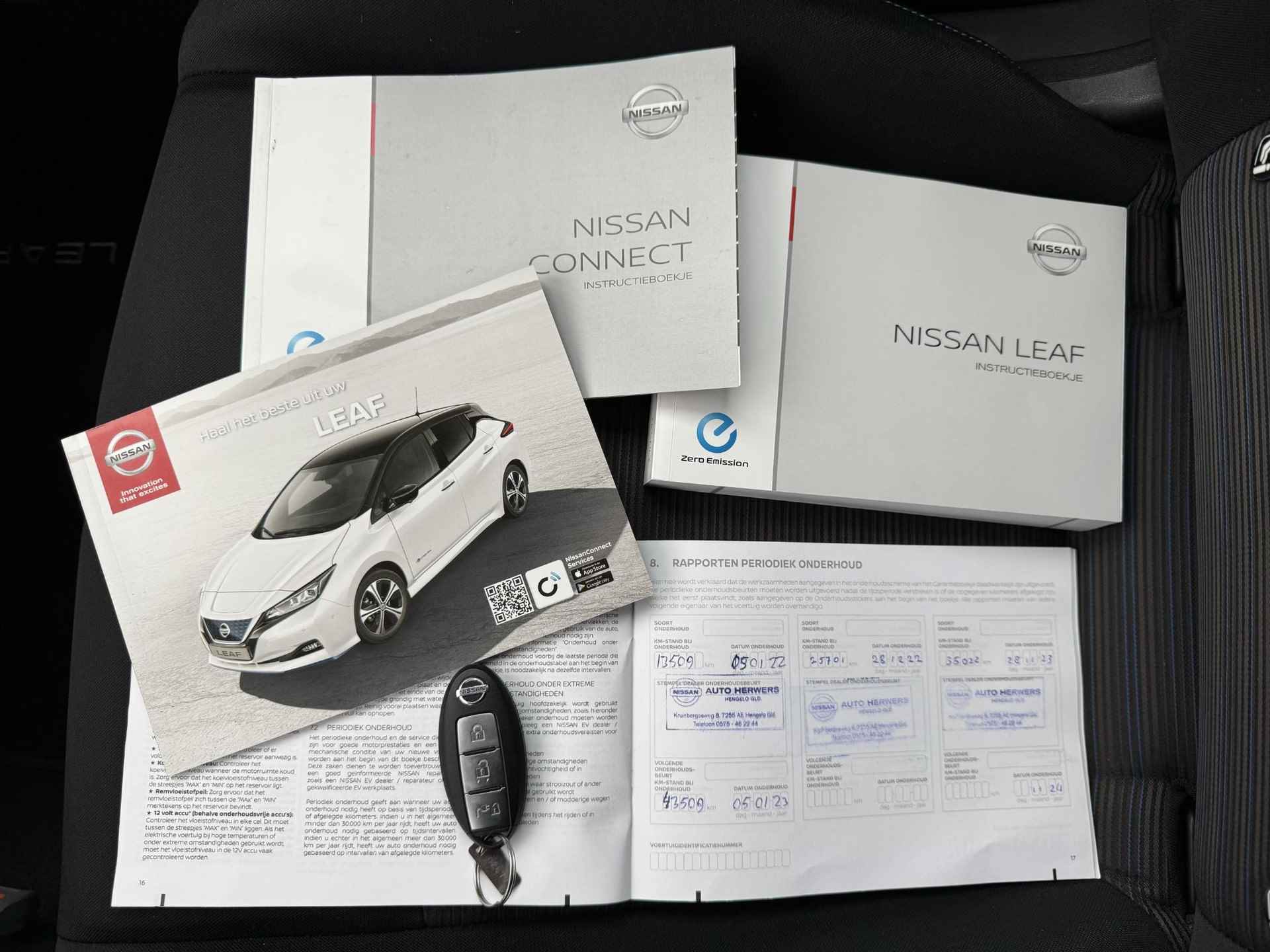 Nissan LEAF N-Connecta 40 kWh / Private lease vanaf 350,- euro per maand / Stuur- en Stoelverwarming / 360 graden camera / - 4/40