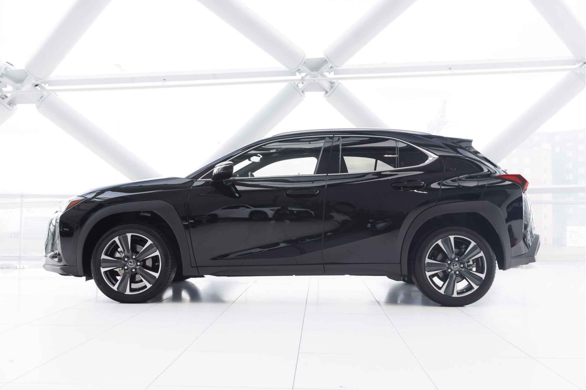 Lexus UX 250h Business Line | MY2023 | Draadloos Apple Carplay | 10 Jaar Garantie | - 4/39
