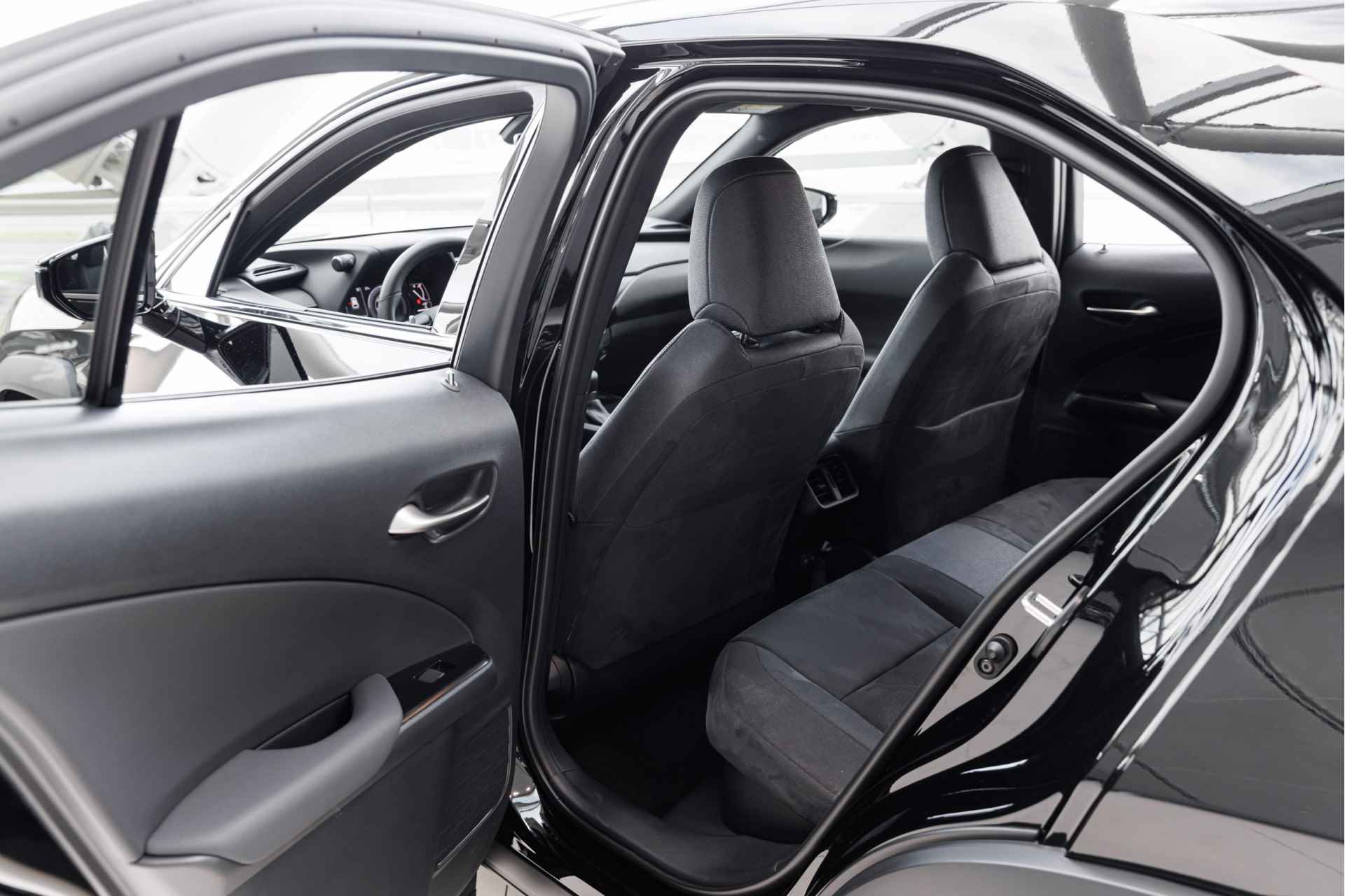 Lexus UX 250h Business Line | MY2023 | Draadloos Apple Carplay | 10 Jaar Garantie | - 14/39