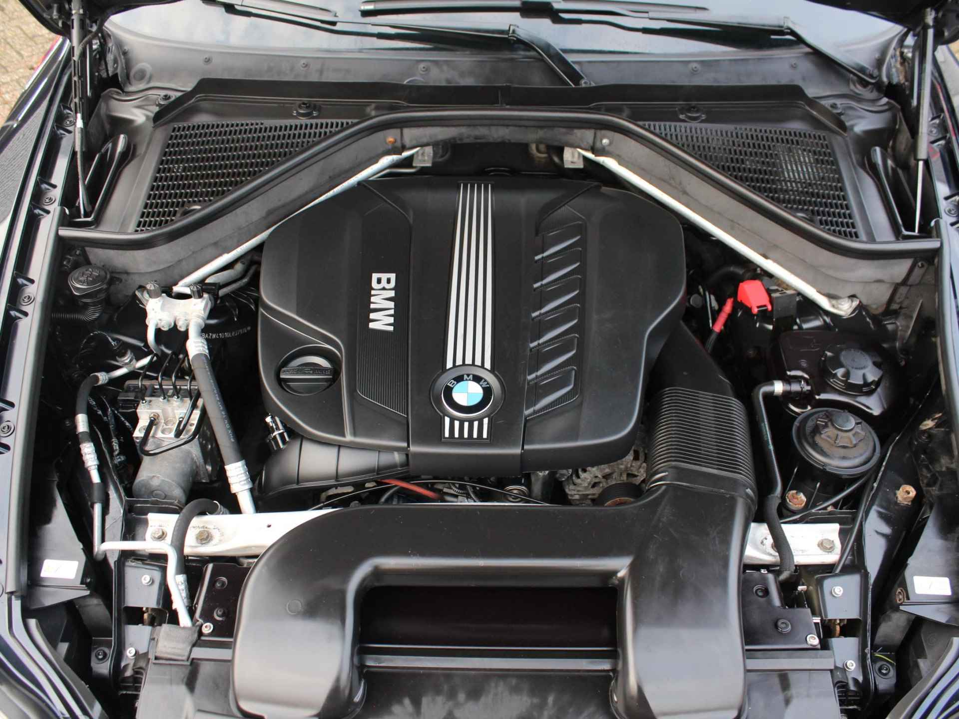 BMW X5 xDrive30d M-Pakket High Executive 19"inch Velgen, Bruin Leder, Apple Carplay, Cruise Control, Bluetooth, Airco, Park sensoren, Bi-Xenon, (MET GARANTIE*) - 8/28