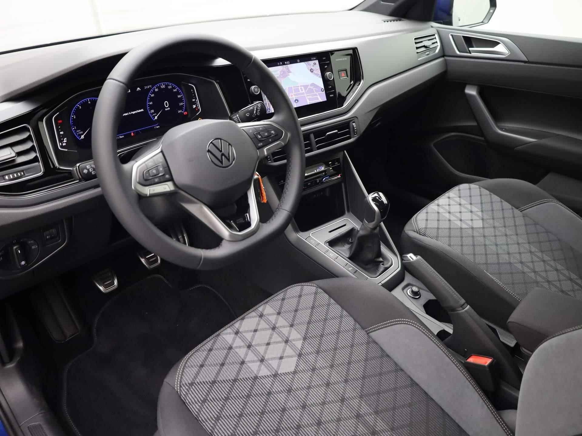 Volkswagen Polo R-Line 1.0 70 kW / 95 pk TSI Hatchback 5 versn. · Multimedia pakket · Digital cockpit · sport onderstel · MEGA SALE - 6/38