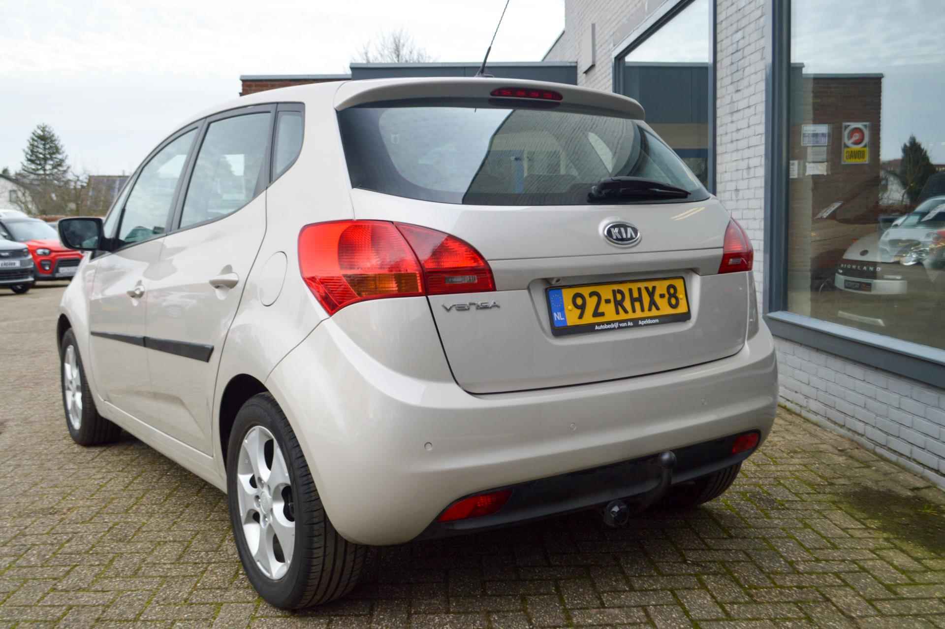 Kia Venga 1.6 CVVT X-ecutive Automaat | Navi | Clima | Trekhaak - 11/28