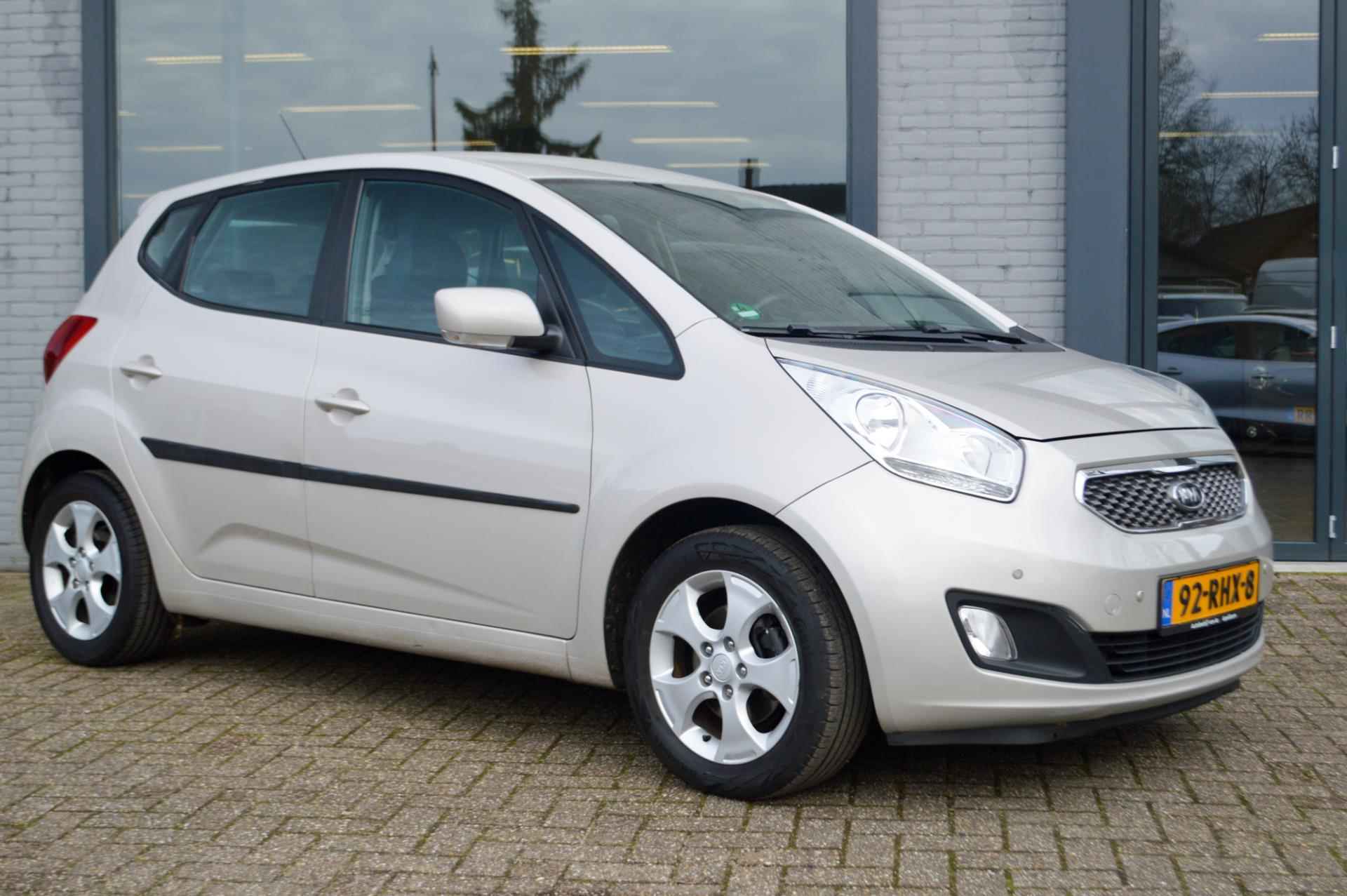 Kia Venga 1.6 CVVT X-ecutive Automaat | Navi | Clima | Trekhaak - 16/28