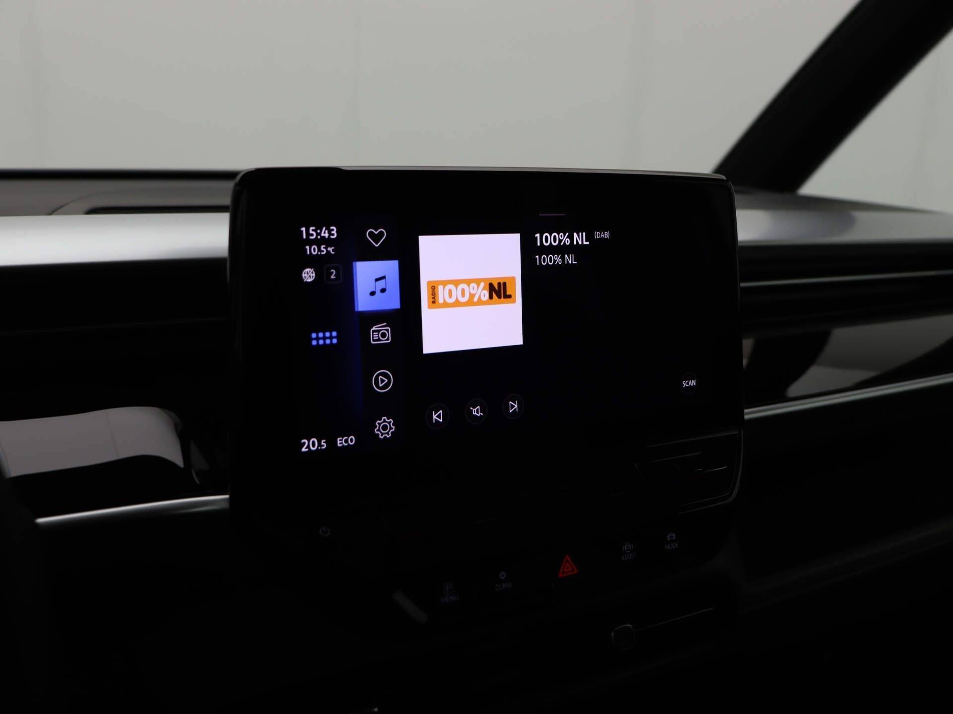 Volkswagen ID. Buzz 1st 77kWh 204 PK | Automaat | Apple carplay | Android auto | LED | Lichtmetalen velgen | Privacy glass | Sfeerverlichting | Parkeersensoren | Keyless | - 18/41