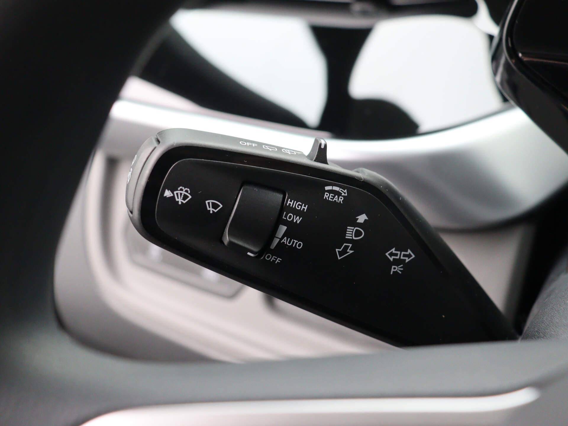 Volkswagen ID. Buzz 1st 77kWh 204 PK | Automaat | Apple carplay | Android auto | LED | Lichtmetalen velgen | Privacy glass | Sfeerverlichting | Parkeersensoren | Keyless | - 32/41