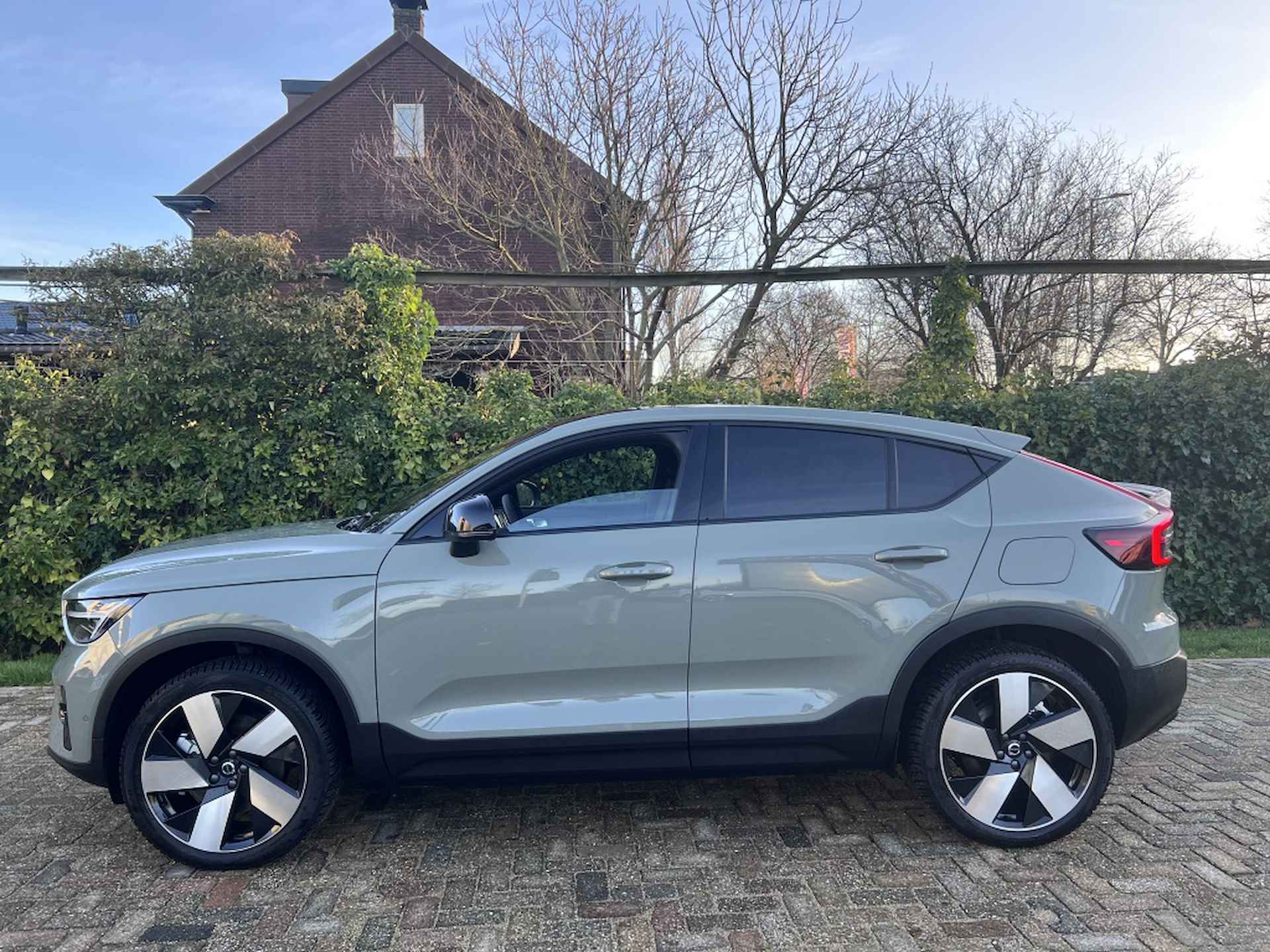 Volvo C40 Extended Ultra 82 kWh | Demo deal van 63.900 naar 51.935! - 2/25