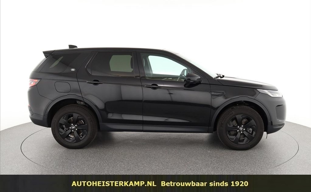 Land Rover Discovery Sport D200 S Black Pack ACC Panoramadak Leder 360 Camera bij viaBOVAG.nl