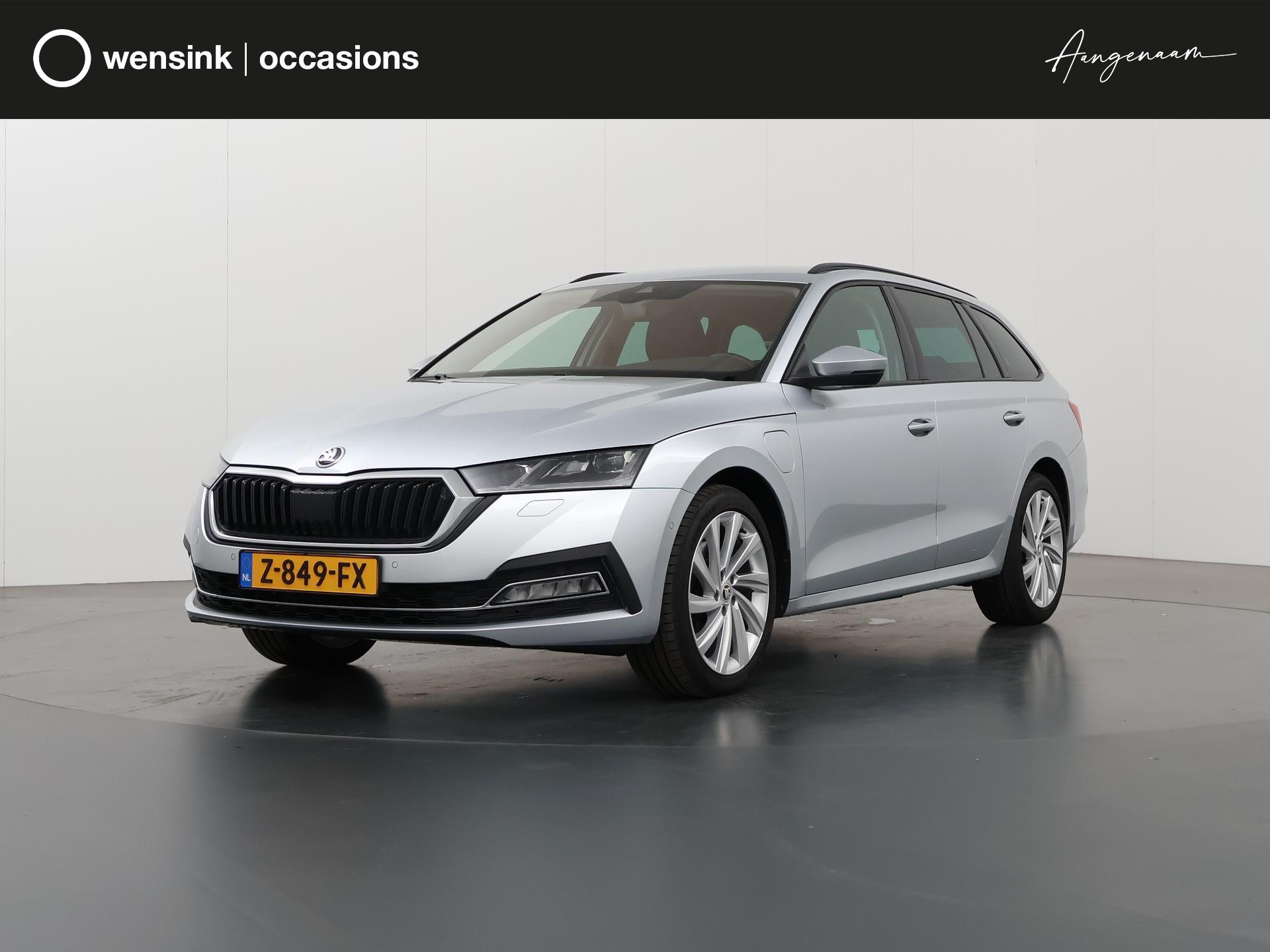 Skoda Octavia Combi 1.4 TSI iV PHEV First Edition | Sportstoelen Ergo Memory Leder | Navigatie | Climate Control | Bluetooth | Cruise Control Adaptief |