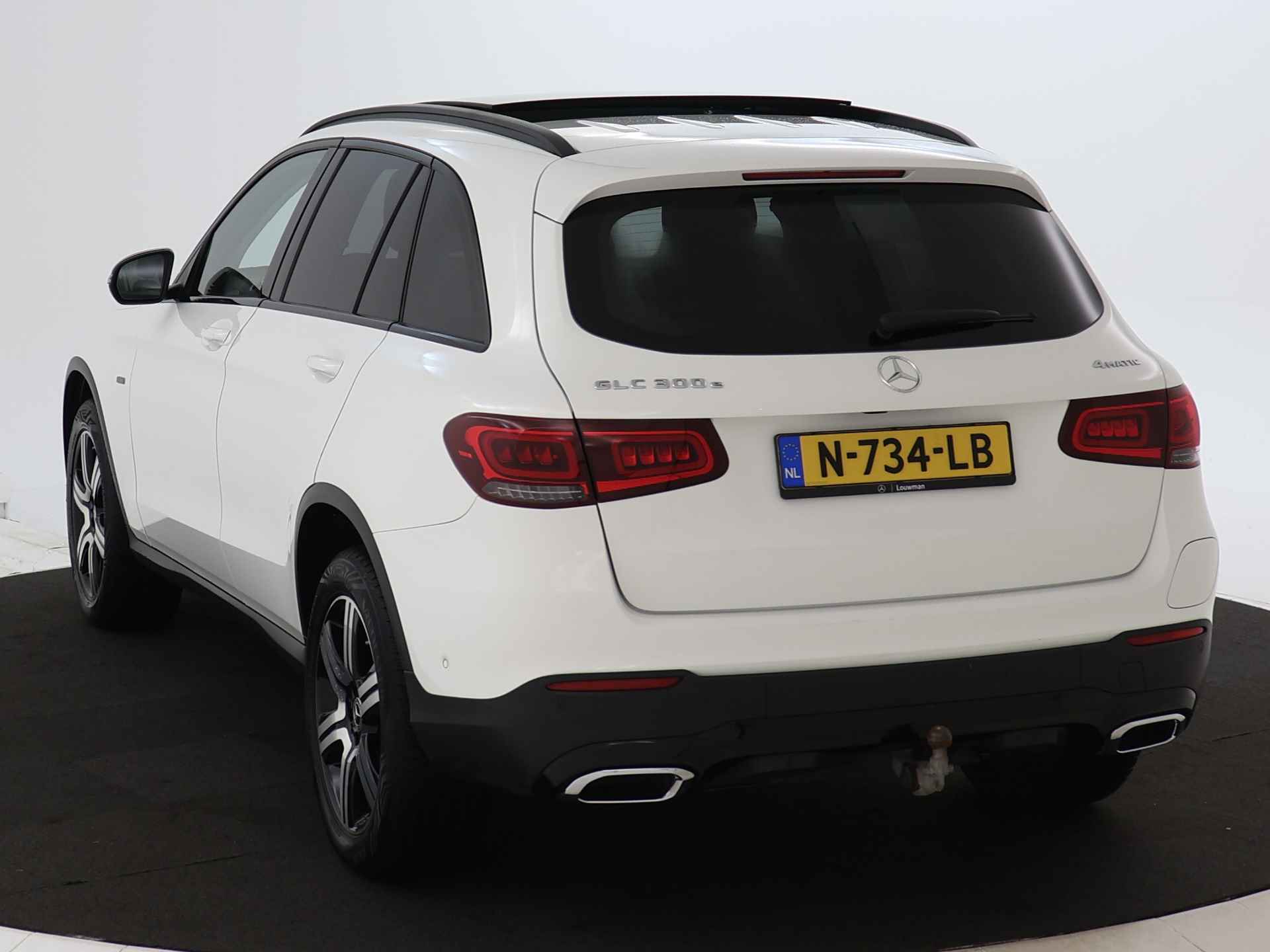 Mercedes-Benz GLC 300 e 4MATIC Plug-in Hybride | Panoramadak | 360° camera | Trekhaak | Multibeam | Nightpakket | Distronic | Inclusief 24 maanden MB Certified garantie voor Europa. - 5/52