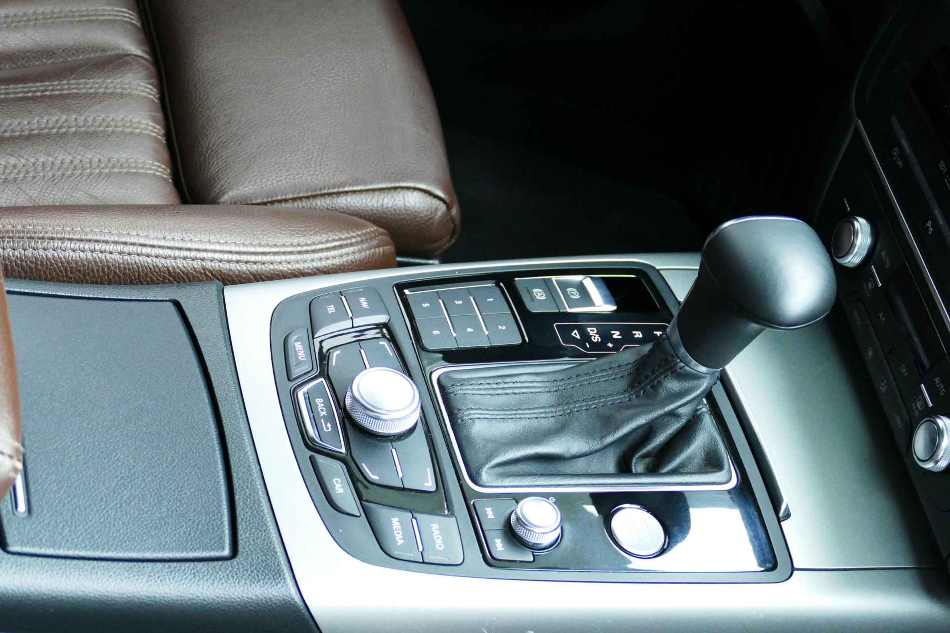 Audi A6 Avant 2.0 TFSI Business Edition CDN Motor. Leer, Navi, Clima, Cruise, PDC V+A, 17"LM Velgen - 4/35
