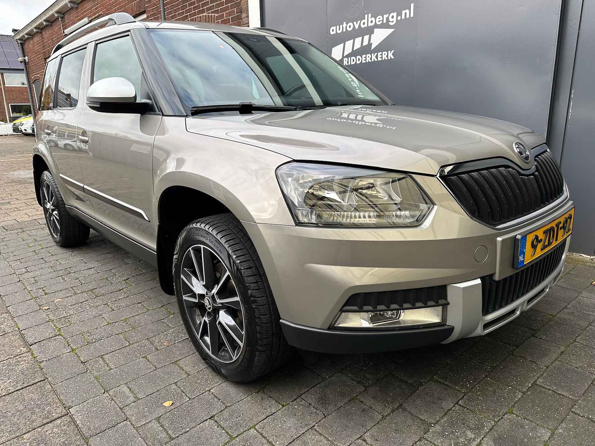 Škoda Yeti Outdoor 1.2 TSI Adventure 1e eigenaar | Trekhaak | PDC | Climat | Allseason - 3/24