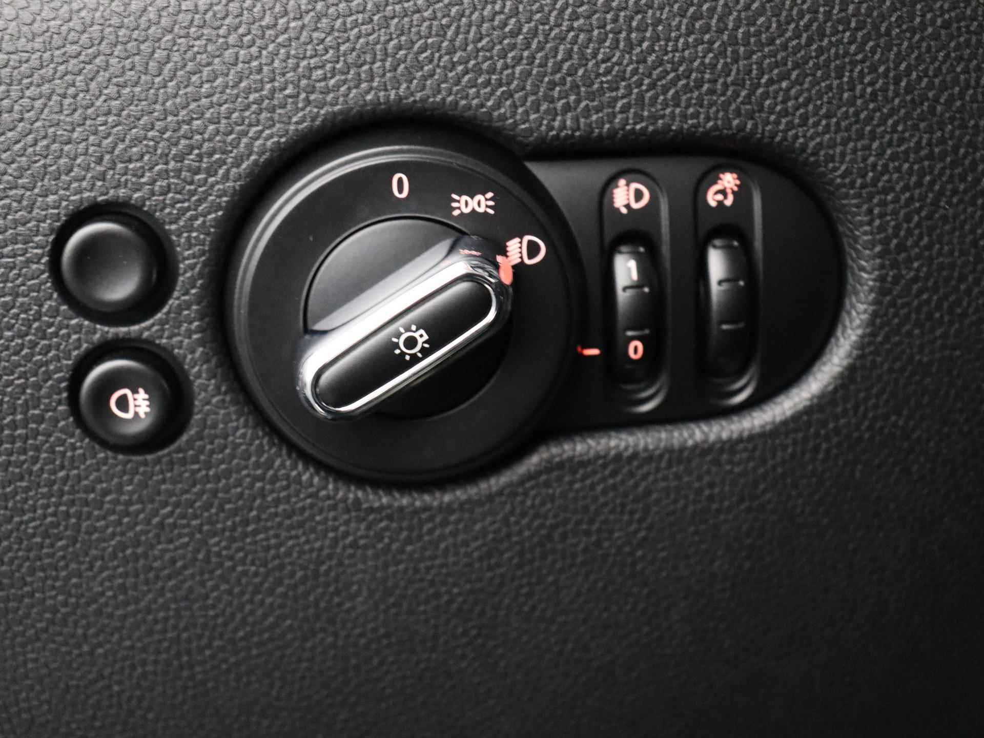 Mini Mini 1.5 Cooper Business Navigatie | Bluetooth | Cruise Control! - 16/30