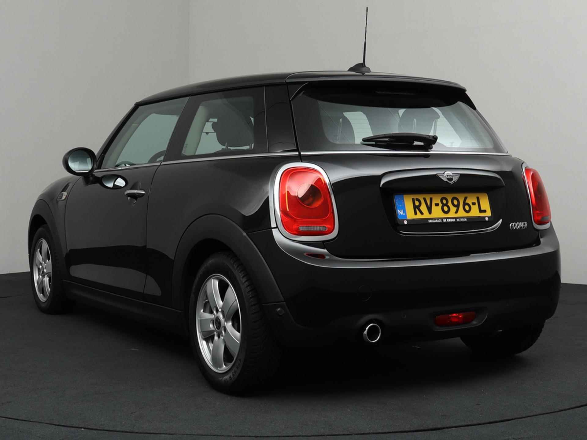 Mini Mini 1.5 Cooper Business Navigatie | Bluetooth | Cruise Control! - 29/30