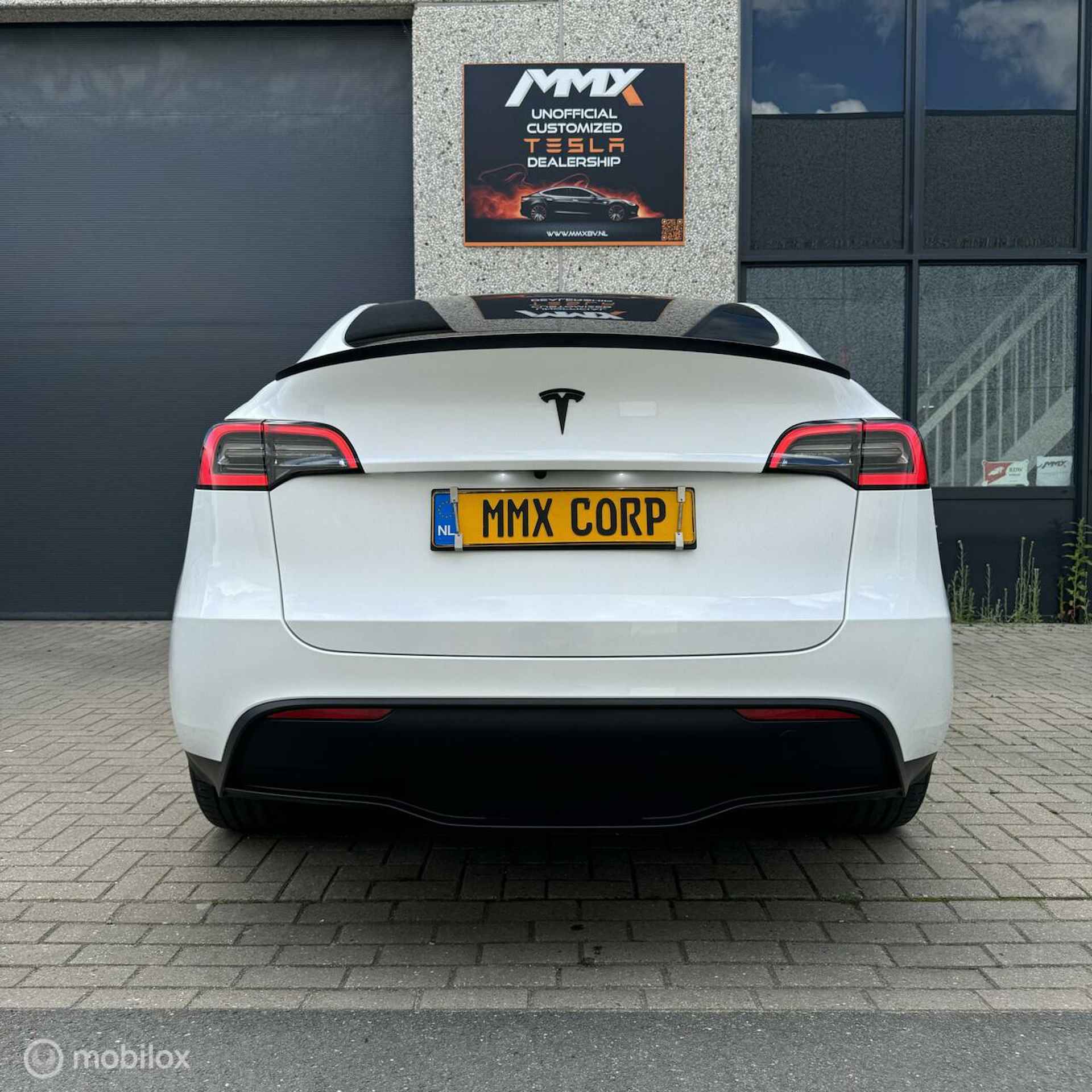 Tesla Model Y RWD WIT INTERIEUR MMX PACK - 8/19