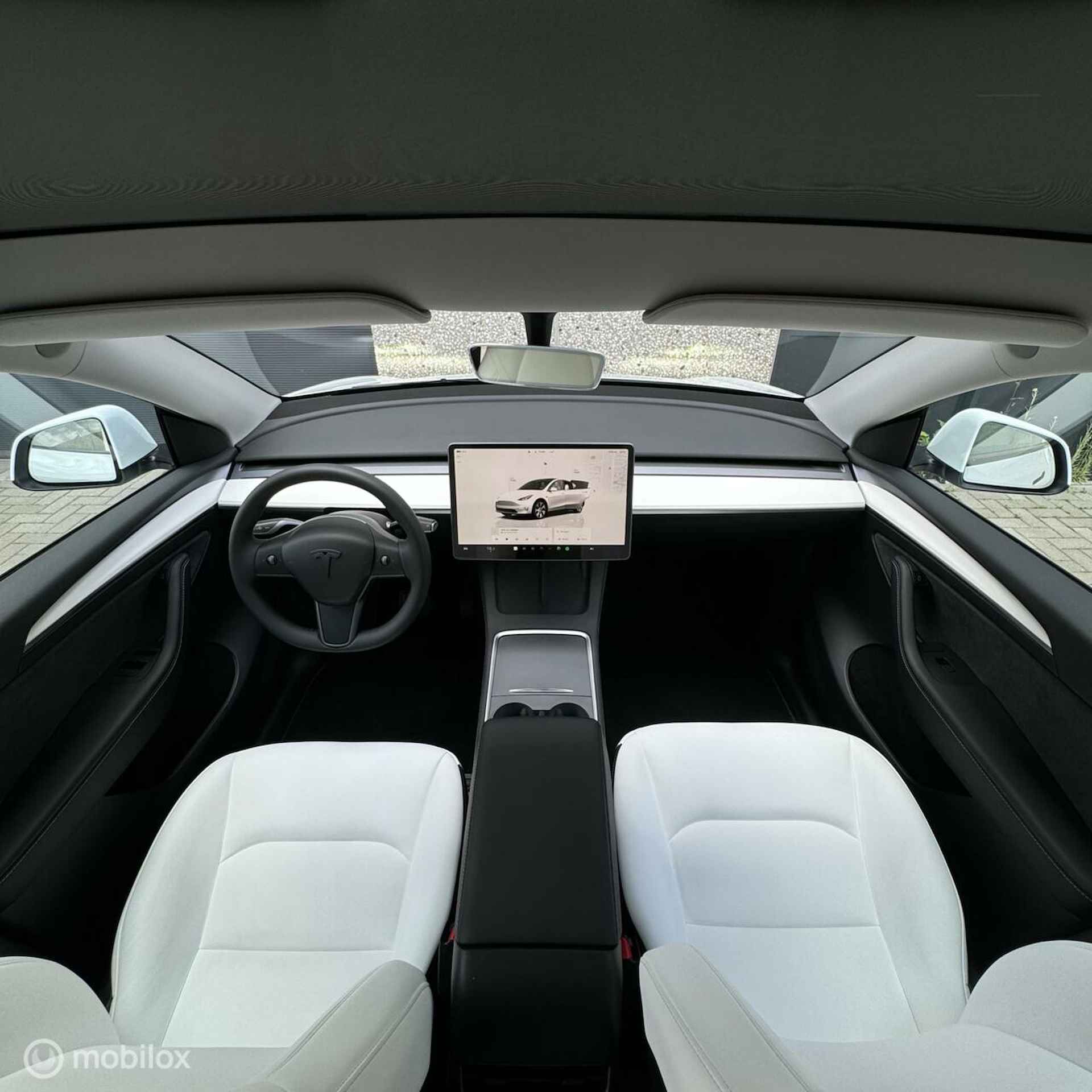 Tesla Model Y RWD WIT INTERIEUR MMX PACK - 11/19