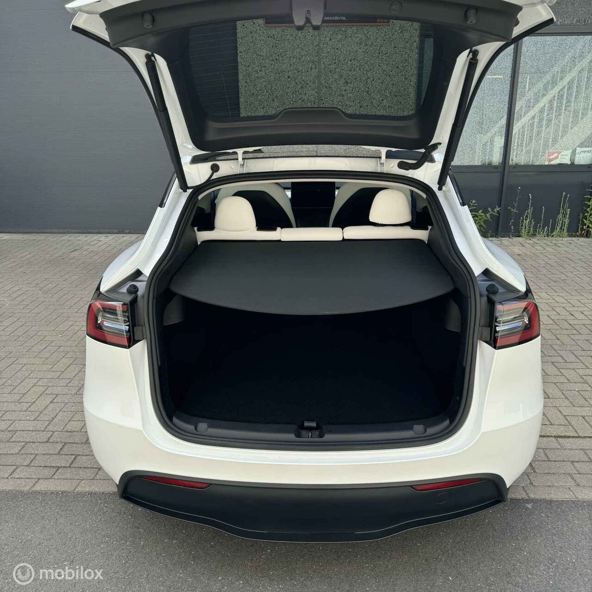 Tesla Model Y RWD WIT INTERIEUR MMX PACK - 18/19