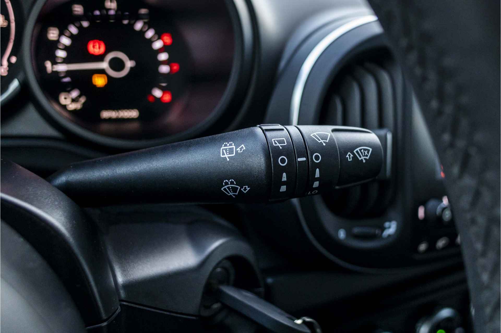 Fiat FIAT 500L 1.4-16V Cross | Camera | Carplay | Cruise - 32/35