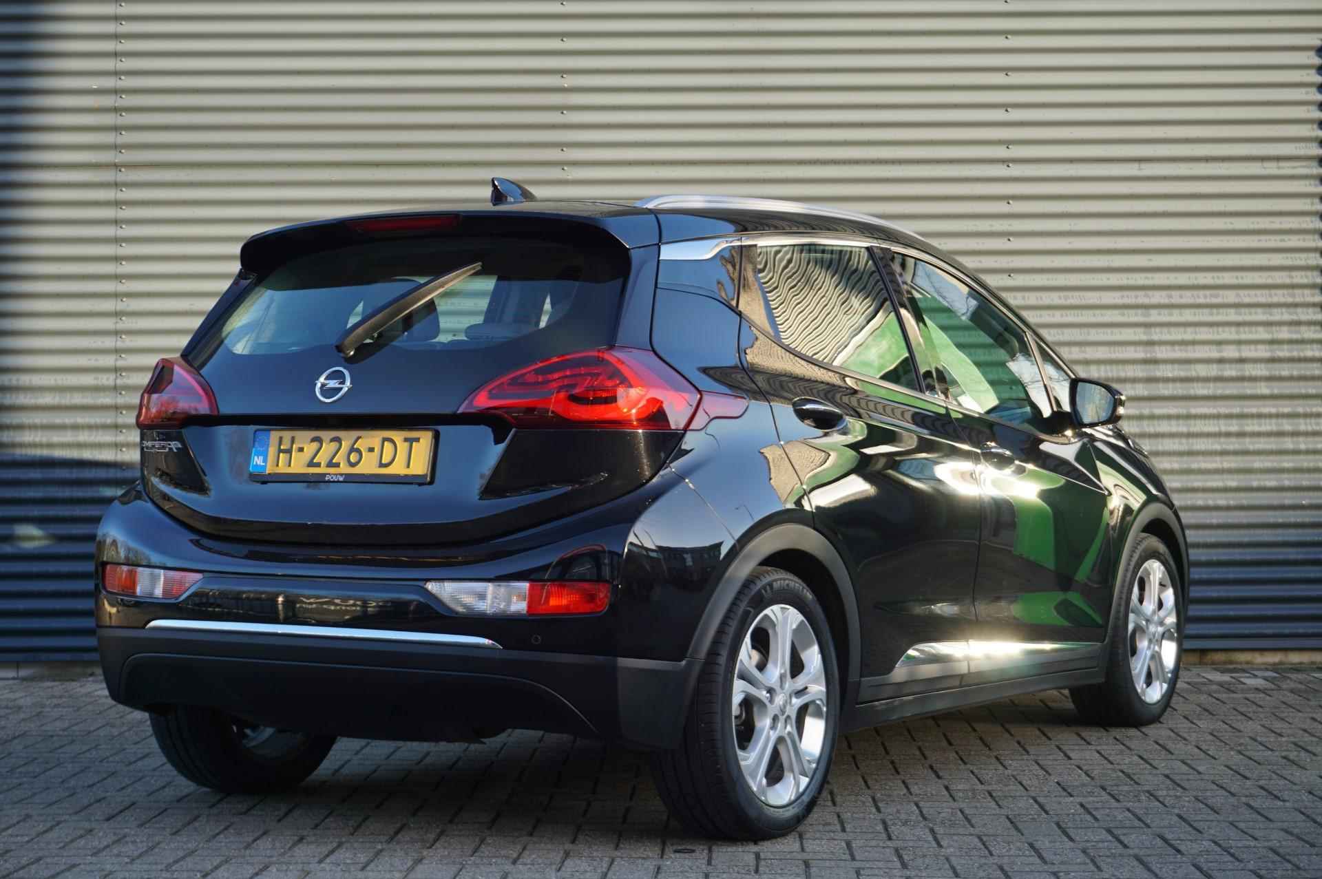 Opel Ampera-e 204pk Business 60 kWh | Stuur/Stoelverwarming | PDC Voor & Achter | Grootlichtassistent - 2/25