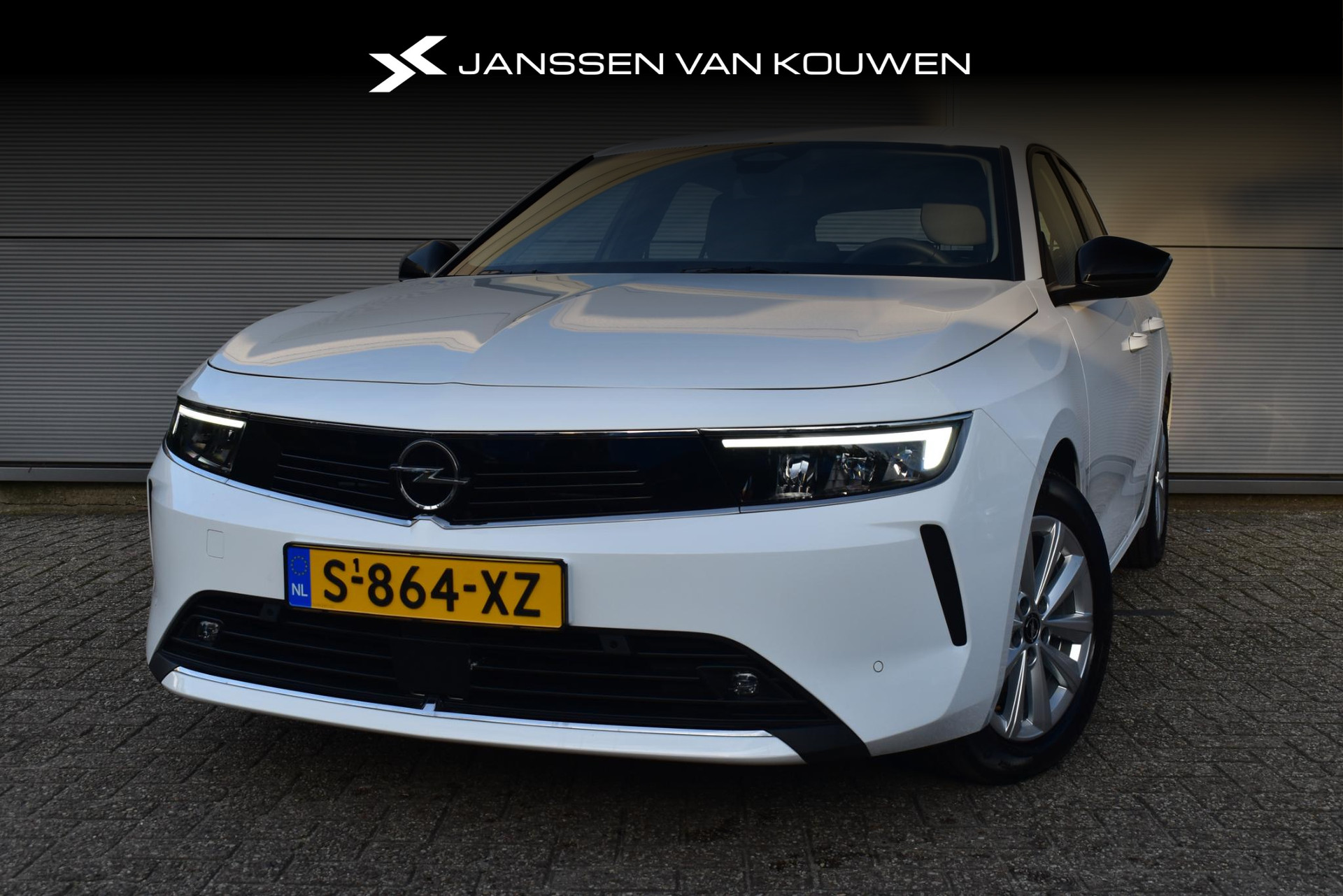 Opel Astra 1.2 Edition Achteruitrijcamera Apple CarPlay Parkeersensoren