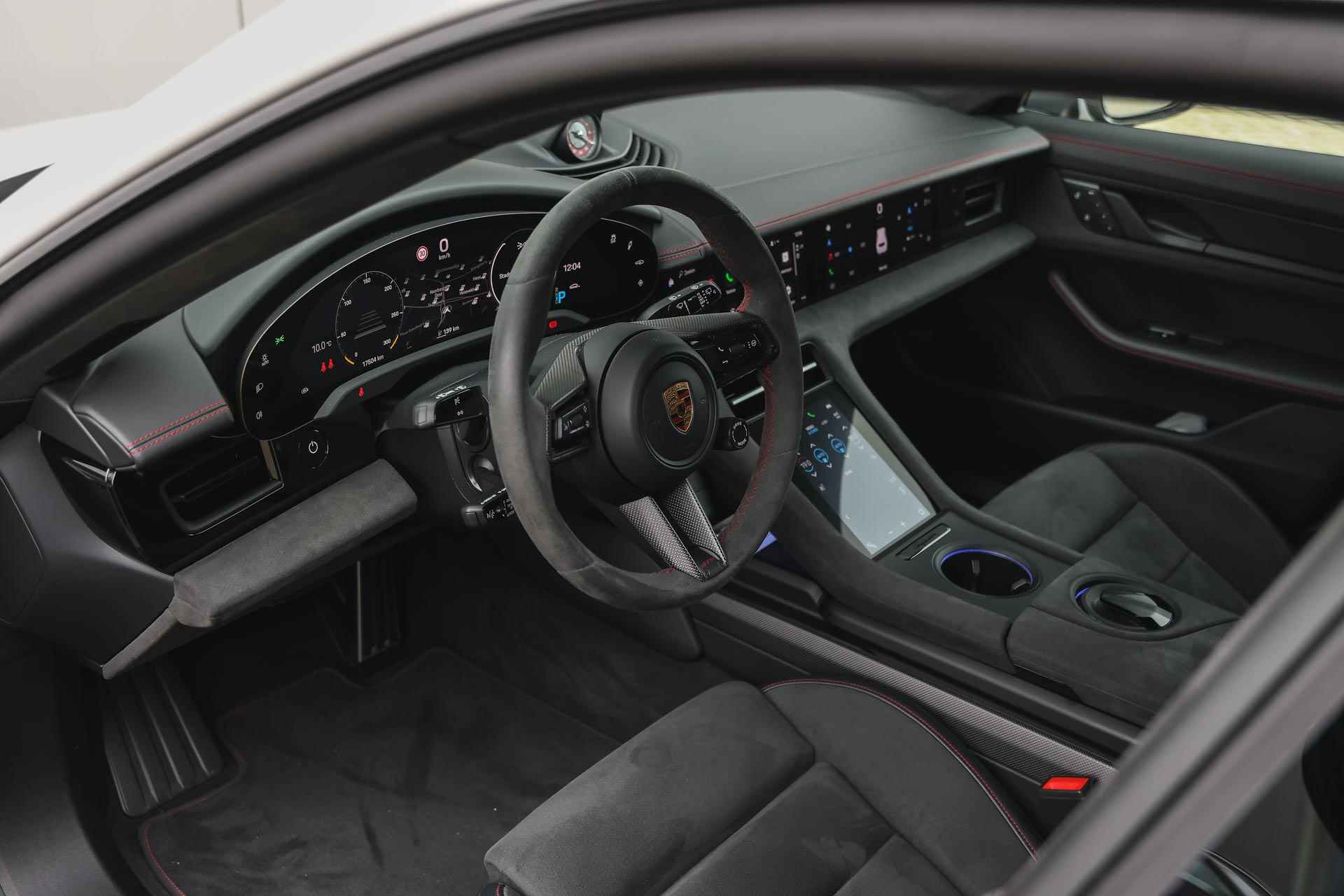 Porsche Taycan Sport Turismo GTS 93 kWh Rear Seat Entert.  / Ker. gecoate Remmen /  Adaptieve Cruise Control / BOSE / Carbon interieur afwerking / - 9/50