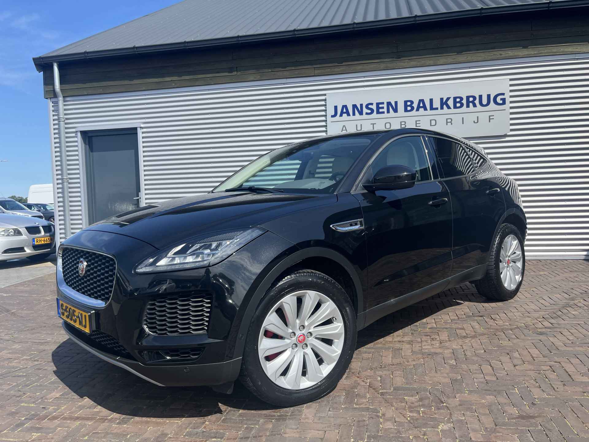 Jaguar E-Pace 2.0 D150 R-Dynamic S - 3/31